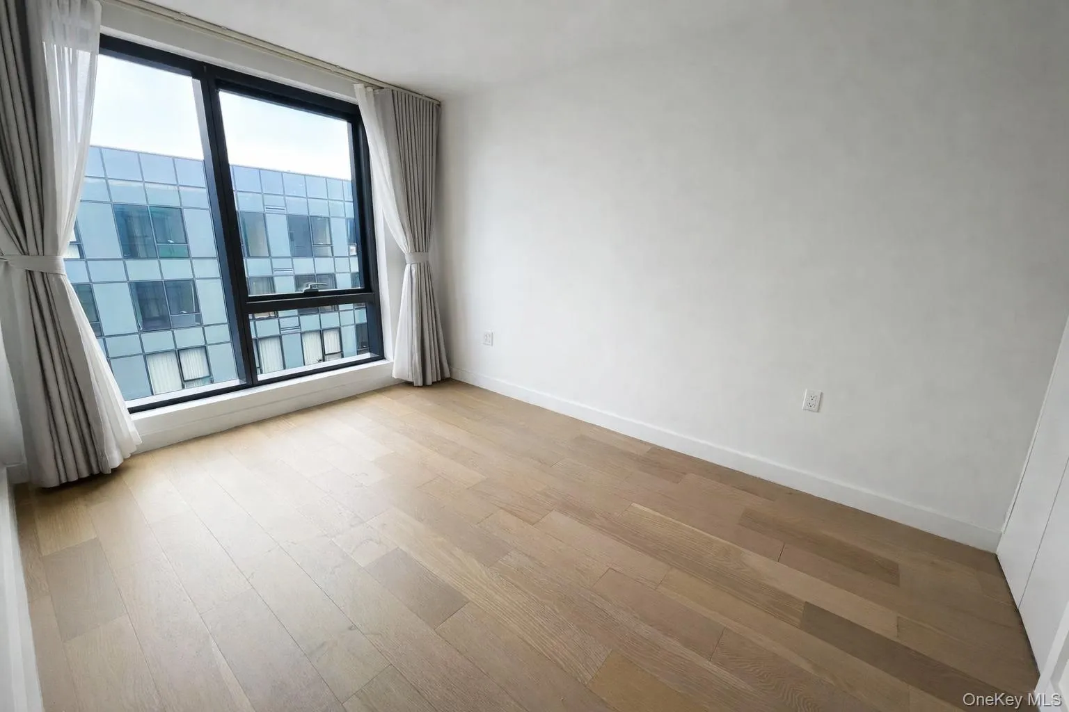 14449 Northern Boulevard, New York, NY, 1 Bedroom Bedrooms, 3 Rooms Rooms,1 BathroomBathrooms,Residential Lease,For Rent,Northern,0,973539 14449 Northern Boulevard, New York, NY, 1 Bedroom Bedrooms, 3 Rooms Rooms,1 BathroomBathrooms,Residential Lease,For Rent,Northern,0,973539