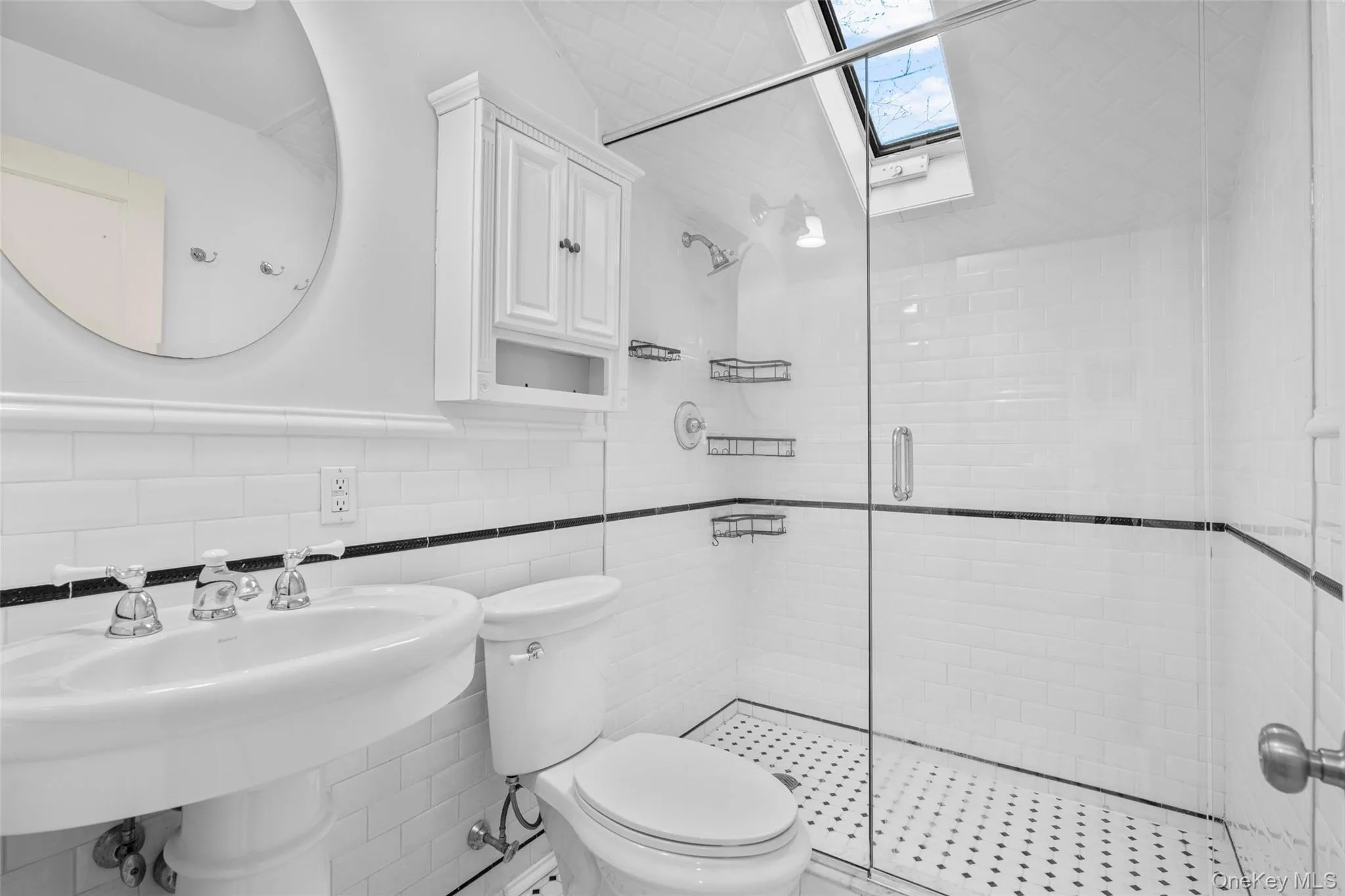 Full Bathroom Full Bathroom