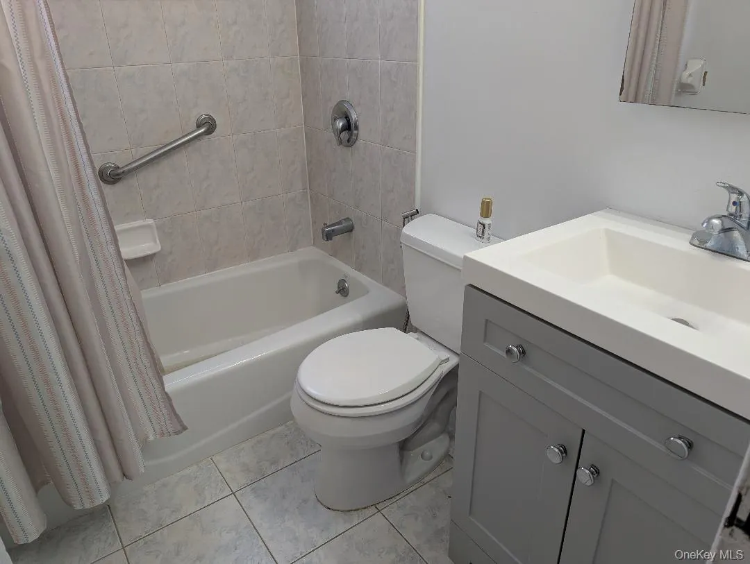 107 Morton Boulevard, Oyster Bay, NY, 3 Bedrooms Bedrooms, 6 Rooms Rooms,1 BathroomBathrooms,Residential Lease,For Rent,Morton,0,973583 107 Morton Boulevard, Oyster Bay, NY, 3 Bedrooms Bedrooms, 6 Rooms Rooms,1 BathroomBathrooms,Residential Lease,For Rent,Morton,0,973583