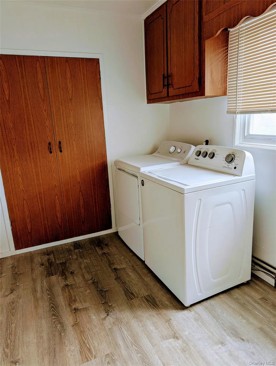 107 Morton Boulevard, Oyster Bay, NY, 3 Bedrooms Bedrooms, 6 Rooms Rooms,1 BathroomBathrooms,Residential Lease,For Rent,Morton,0,973583 107 Morton Boulevard, Oyster Bay, NY, 3 Bedrooms Bedrooms, 6 Rooms Rooms,1 BathroomBathrooms,Residential Lease,For Rent,Morton,0,973583