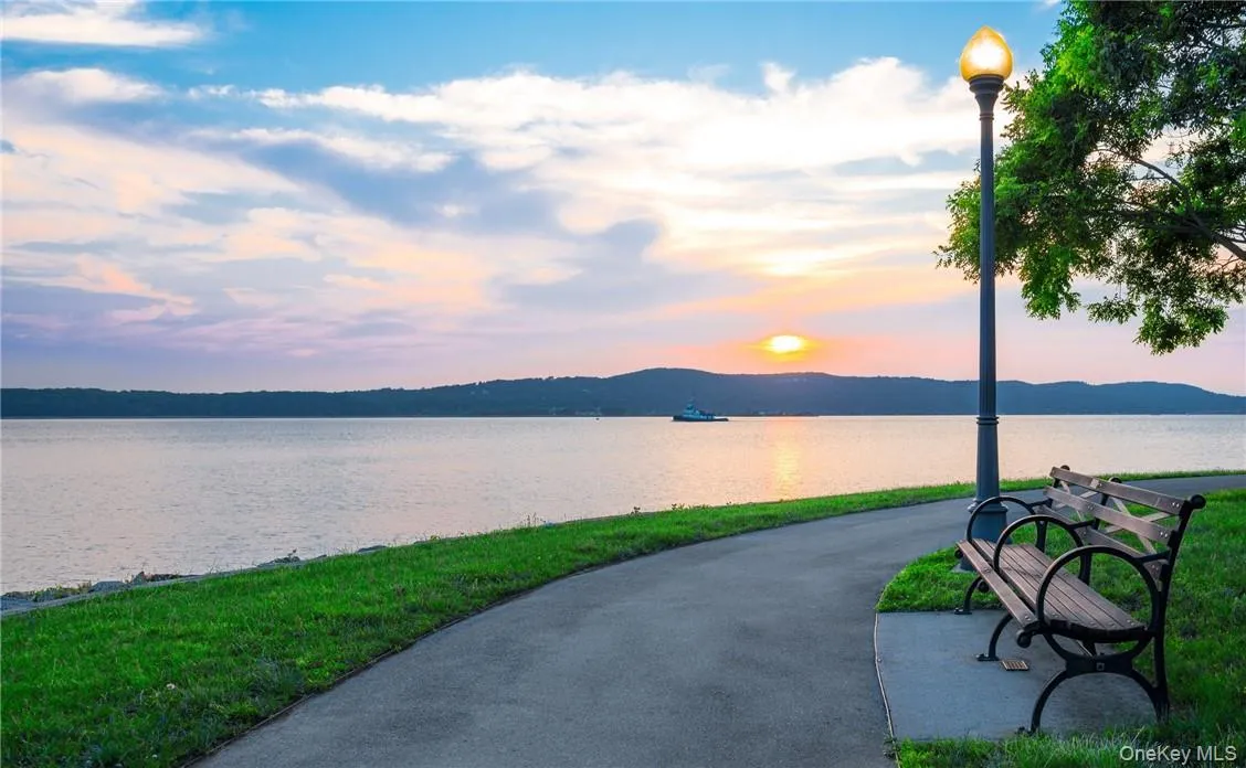 1 Astor Street, Greenburgh, NY, 2 Bedrooms Bedrooms, 2 Rooms Rooms,2 BathroomsBathrooms,Residential Lease,For Rent,Astor,0,973585 1 Astor Street, Greenburgh, NY, 2 Bedrooms Bedrooms, 2 Rooms Rooms,2 BathroomsBathrooms,Residential Lease,For Rent,Astor,0,973585