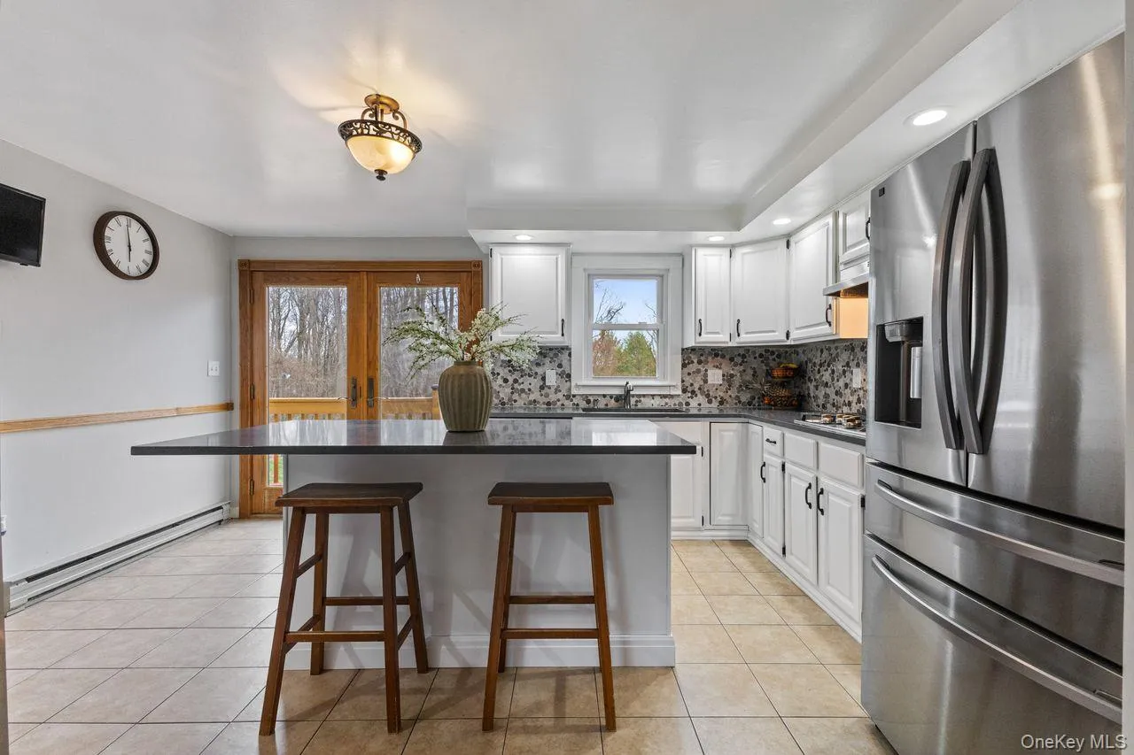 New Stainless Steel Refrigerator with 4 Door French doors. New Stainless Steel Refrigerator with 4 Door French doors.