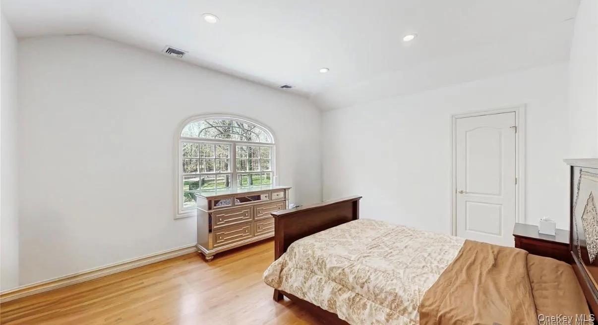 406 Duck Pond, Oyster Bay, NY, 6 Bedrooms Bedrooms, 12 Rooms Rooms,5 BathroomsBathrooms,Residential Sale,For Rent,Duck Pond,0,973588 406 Duck Pond, Oyster Bay, NY, 6 Bedrooms Bedrooms, 12 Rooms Rooms,5 BathroomsBathrooms,Residential Sale,For Rent,Duck Pond,0,973588