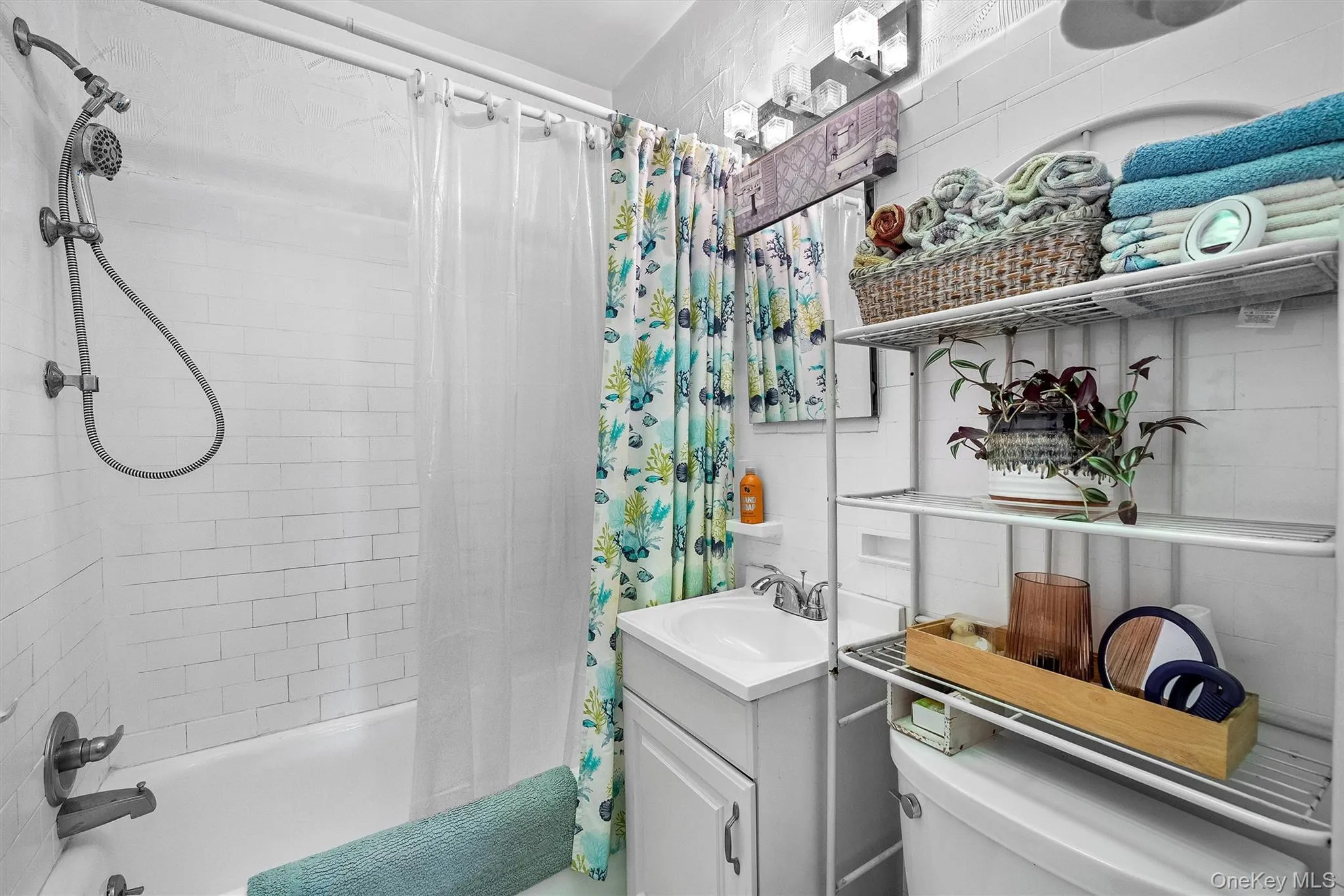Single Family Unit Single Family Unit