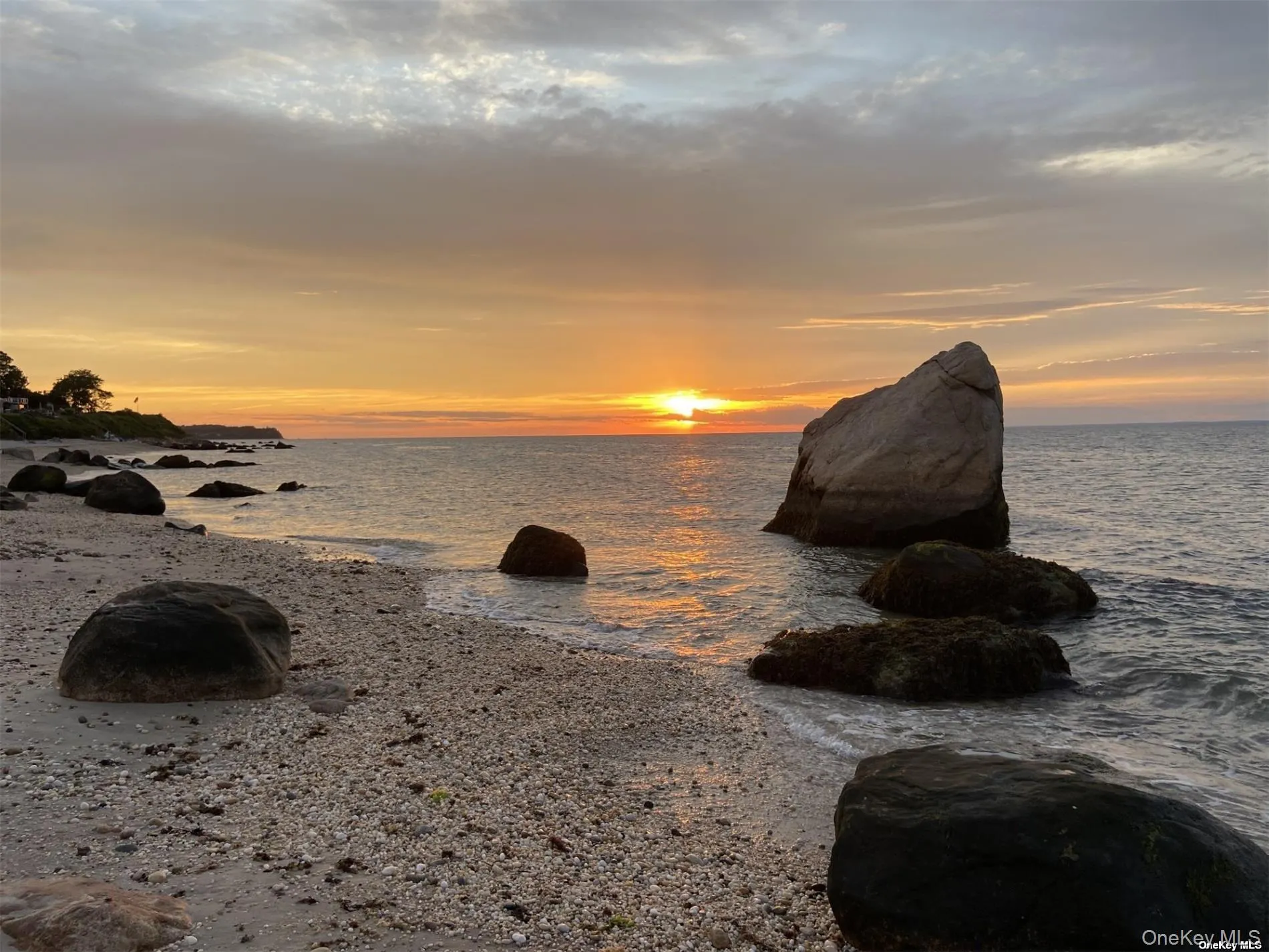 Enjoy the sunsets at your beach! Enjoy the sunsets at your beach!