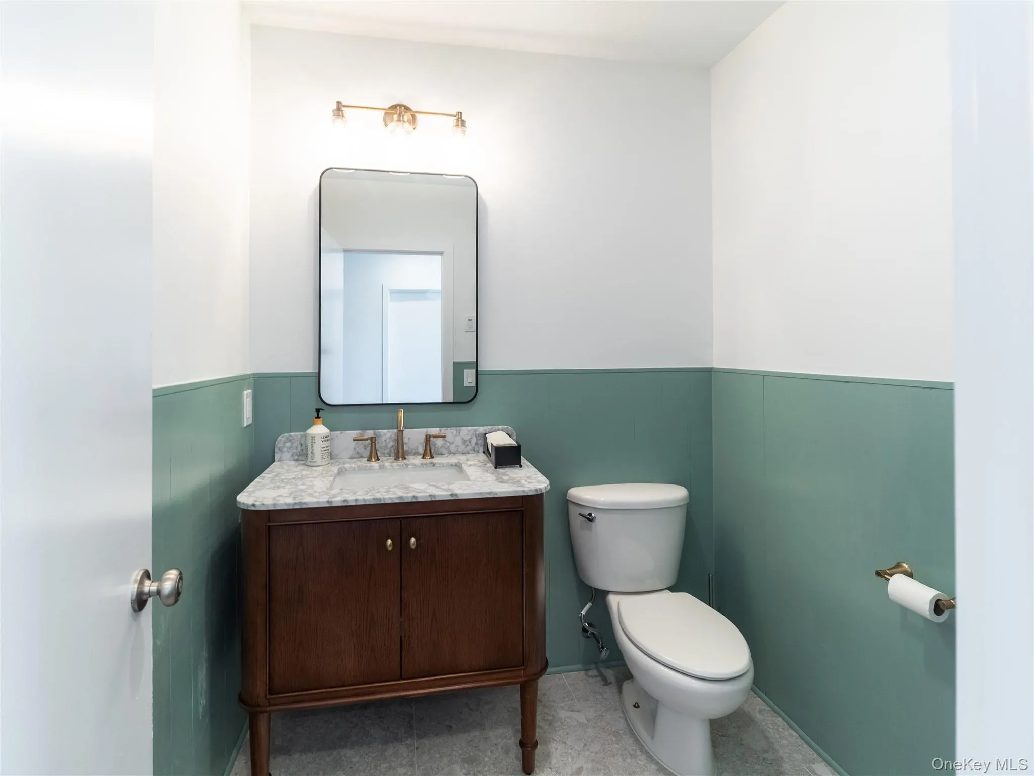 Bathroom Bathroom