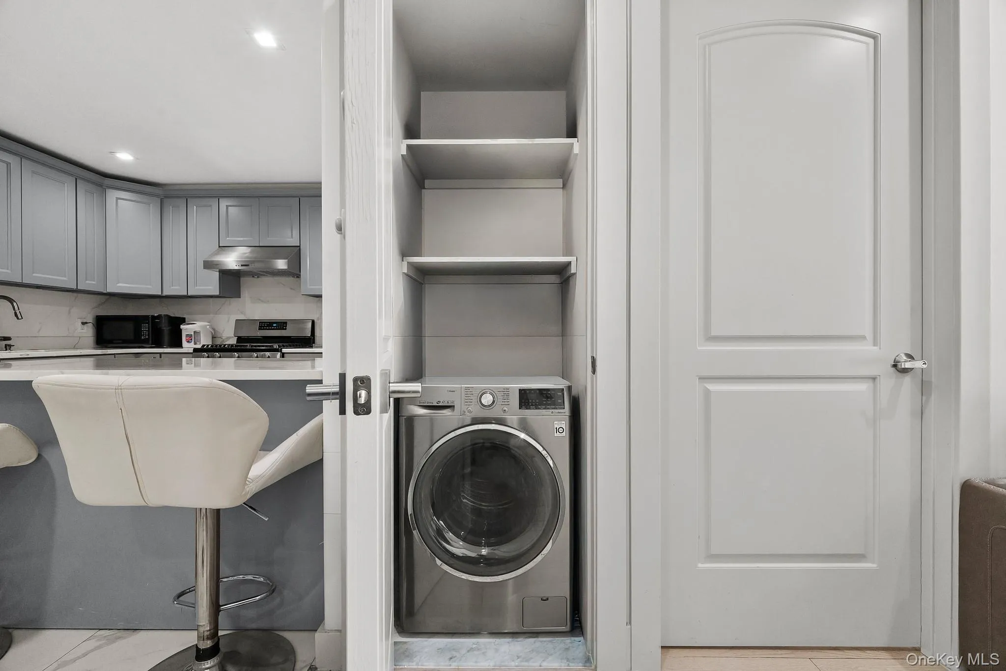 4162 Bowne Street, New York, NY, 2 Bedrooms Bedrooms, 5 Rooms Rooms,1 BathroomBathrooms,Residential,For Rent,Bowne,0,973640 4162 Bowne Street, New York, NY, 2 Bedrooms Bedrooms, 5 Rooms Rooms,1 BathroomBathrooms,Residential,For Rent,Bowne,0,973640
