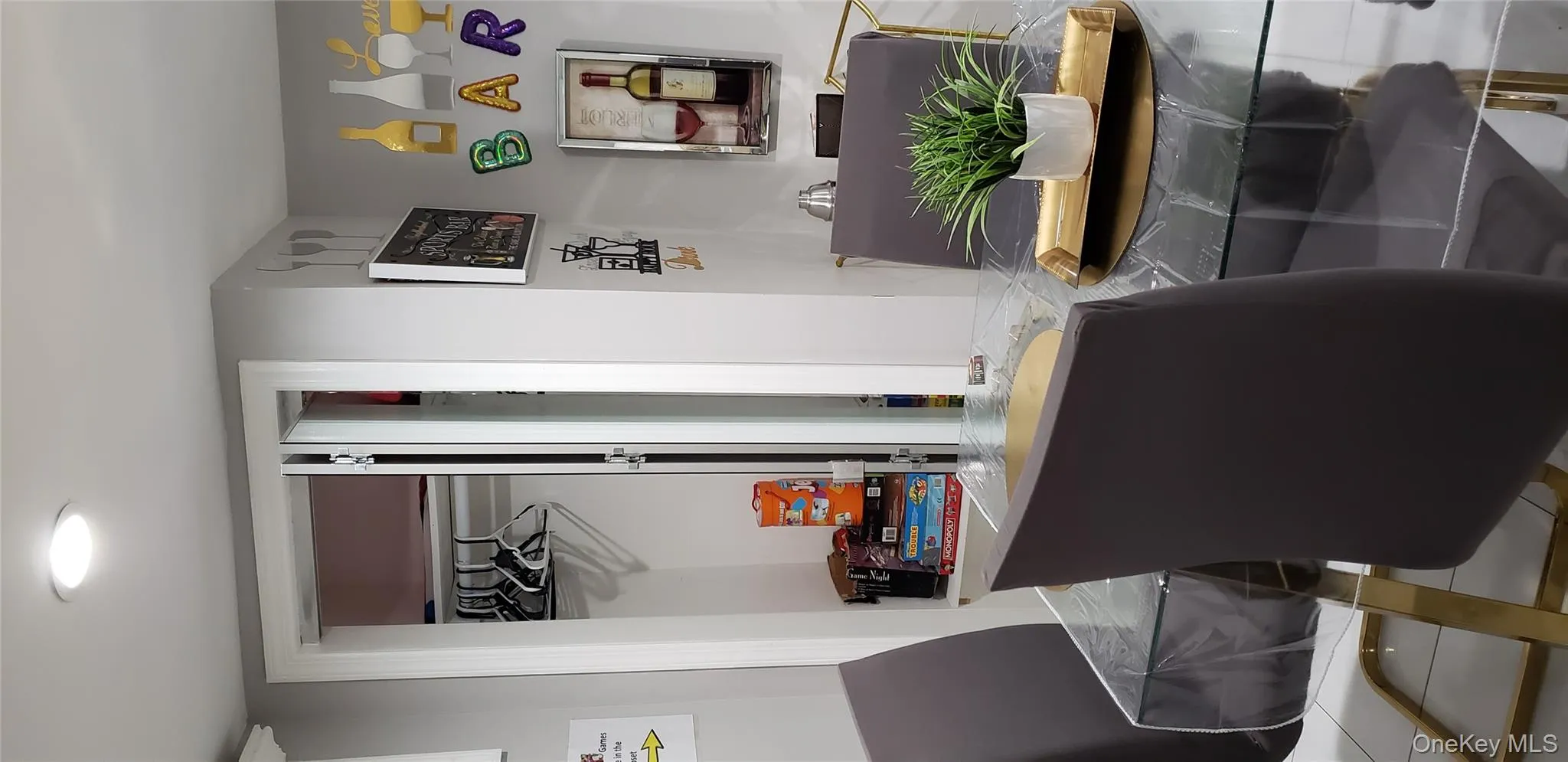 159-14 134th Avenue, New York, NY, 2 Bedrooms Bedrooms, 5 Rooms Rooms,1 BathroomBathrooms,Residential Lease,For Rent,134th Avenue,0,973643 159-14 134th Avenue, New York, NY, 2 Bedrooms Bedrooms, 5 Rooms Rooms,1 BathroomBathrooms,Residential Lease,For Rent,134th Avenue,0,973643