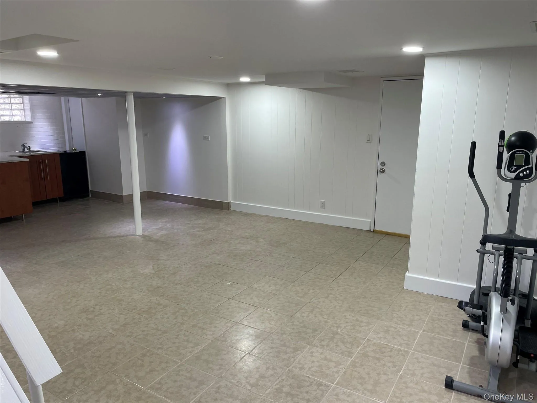 8 Cameron Lane, Hempstead, NY, 3 Bedrooms Bedrooms, 6 Rooms Rooms,3 BathroomsBathrooms,Residential Lease,For Rent,Cameron,0,973644 8 Cameron Lane, Hempstead, NY, 3 Bedrooms Bedrooms, 6 Rooms Rooms,3 BathroomsBathrooms,Residential Lease,For Rent,Cameron,0,973644