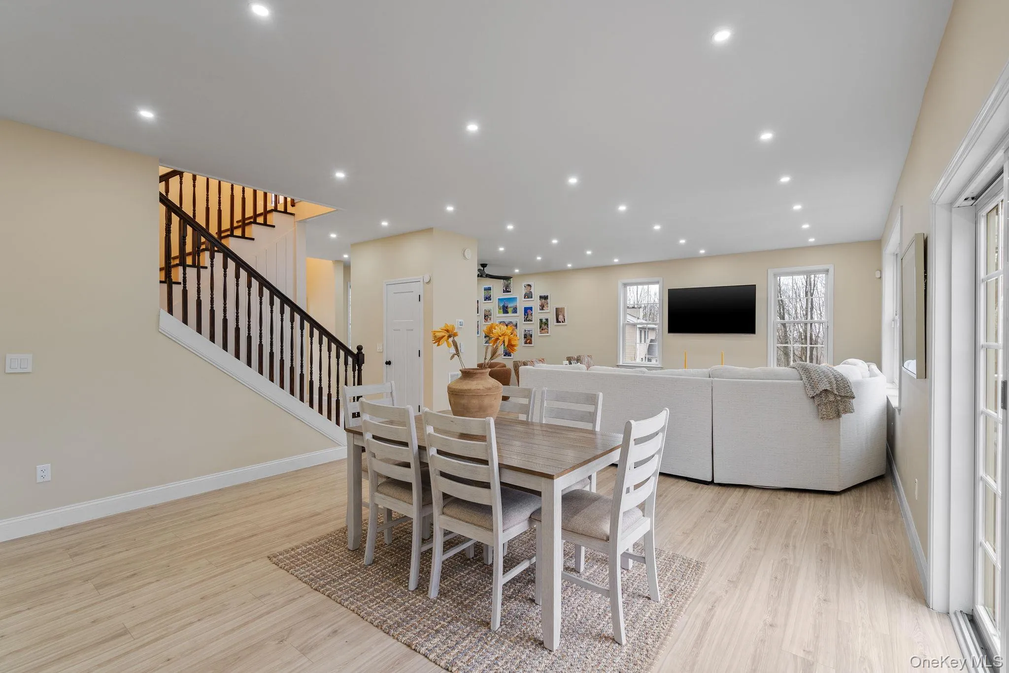 159 Rombout Road, Poughkeepsie (town), NY, 4 Bedrooms Bedrooms, 10 Rooms Rooms,3 BathroomsBathrooms,Residential,For Rent,Rombout,0,973688 159 Rombout Road, Poughkeepsie (town), NY, 4 Bedrooms Bedrooms, 10 Rooms Rooms,3 BathroomsBathrooms,Residential,For Rent,Rombout,0,973688