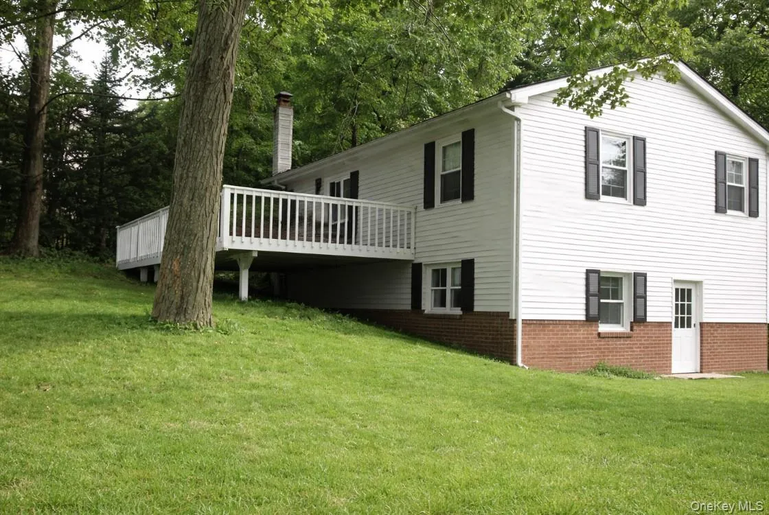 112 Montrose Drive, Carmel, NY, 2 Bedrooms Bedrooms, 6 Rooms Rooms,1 BathroomBathrooms,Residential Lease,For Rent,Montrose,0,973725 112 Montrose Drive, Carmel, NY, 2 Bedrooms Bedrooms, 6 Rooms Rooms,1 BathroomBathrooms,Residential Lease,For Rent,Montrose,0,973725