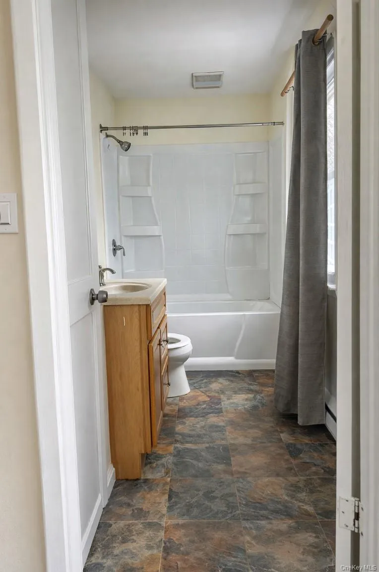 112 Montrose Drive, Carmel, NY, 2 Bedrooms Bedrooms, 6 Rooms Rooms,1 BathroomBathrooms,Residential Lease,For Rent,Montrose,0,973725 112 Montrose Drive, Carmel, NY, 2 Bedrooms Bedrooms, 6 Rooms Rooms,1 BathroomBathrooms,Residential Lease,For Rent,Montrose,0,973725