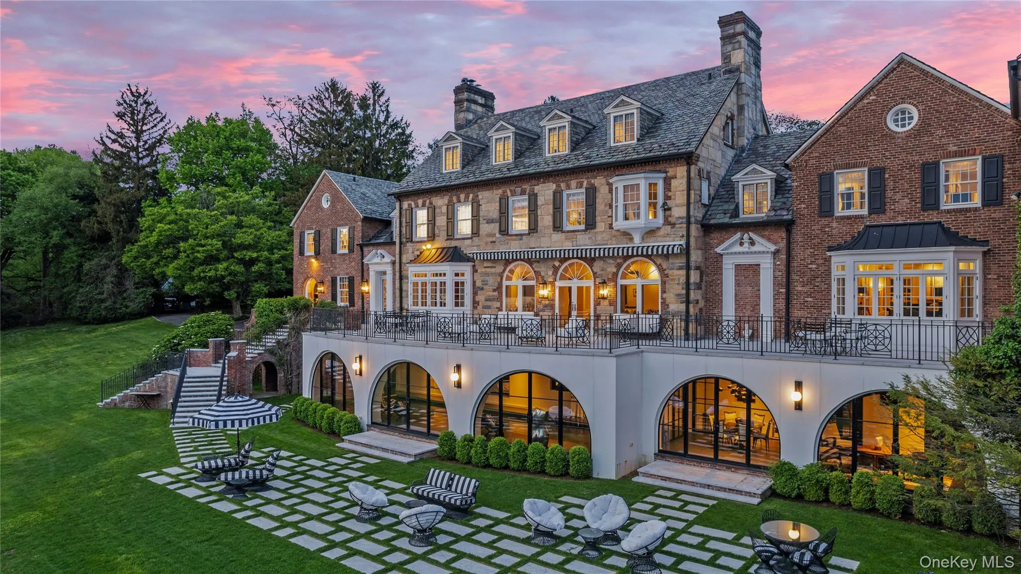 2 Fargo Lane, Greenburgh, NY, 8 Bedrooms Bedrooms, 17 Rooms Rooms,10 BathroomsBathrooms,Residential,For Rent,Fargo,0,973726 2 Fargo Lane, Greenburgh, NY, 8 Bedrooms Bedrooms, 17 Rooms Rooms,10 BathroomsBathrooms,Residential,For Rent,Fargo,0,973726