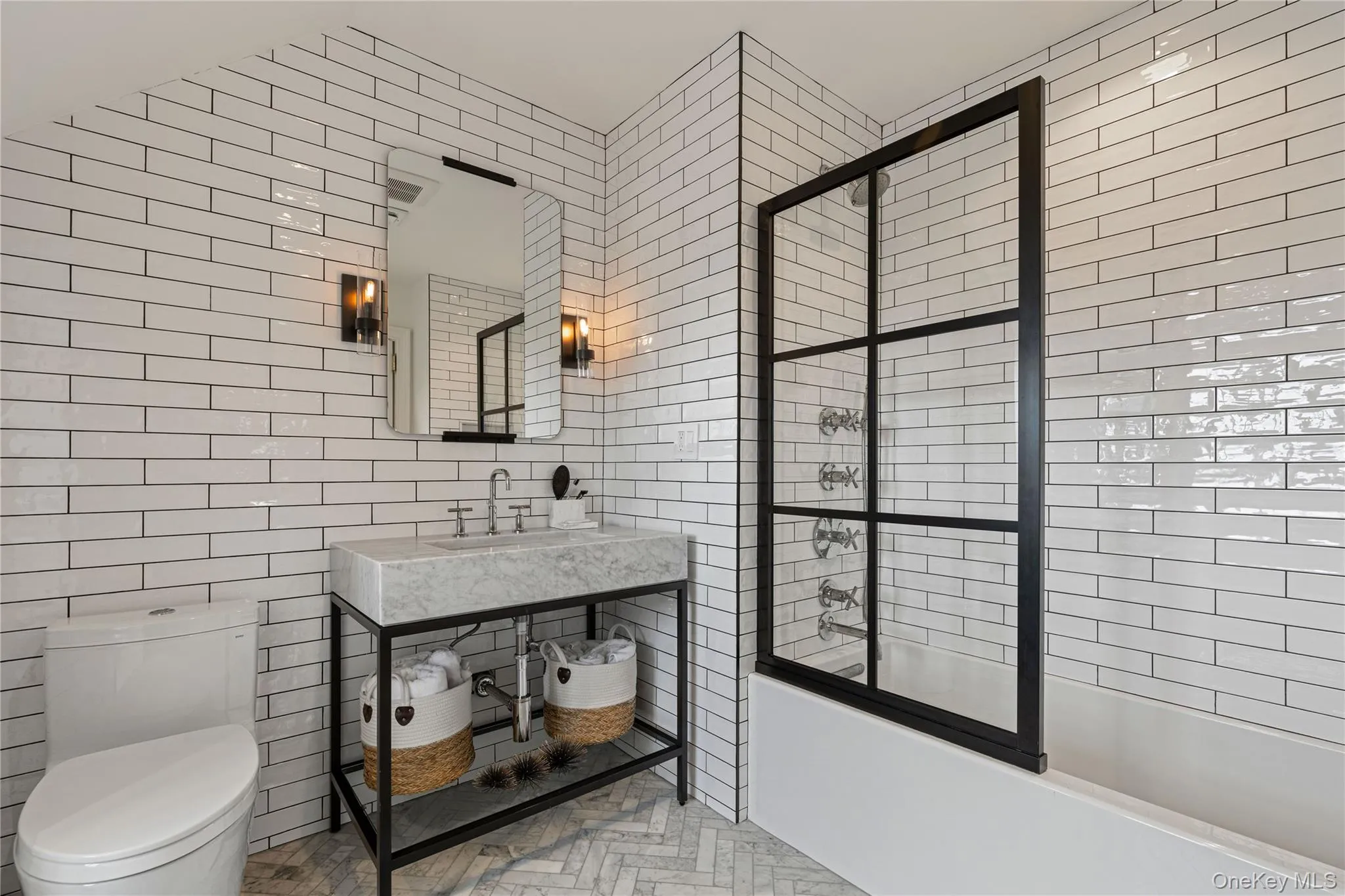 2 Fargo Lane, Greenburgh, NY, 8 Bedrooms Bedrooms, 17 Rooms Rooms,10 BathroomsBathrooms,Residential,For Rent,Fargo,0,973726 2 Fargo Lane, Greenburgh, NY, 8 Bedrooms Bedrooms, 17 Rooms Rooms,10 BathroomsBathrooms,Residential,For Rent,Fargo,0,973726