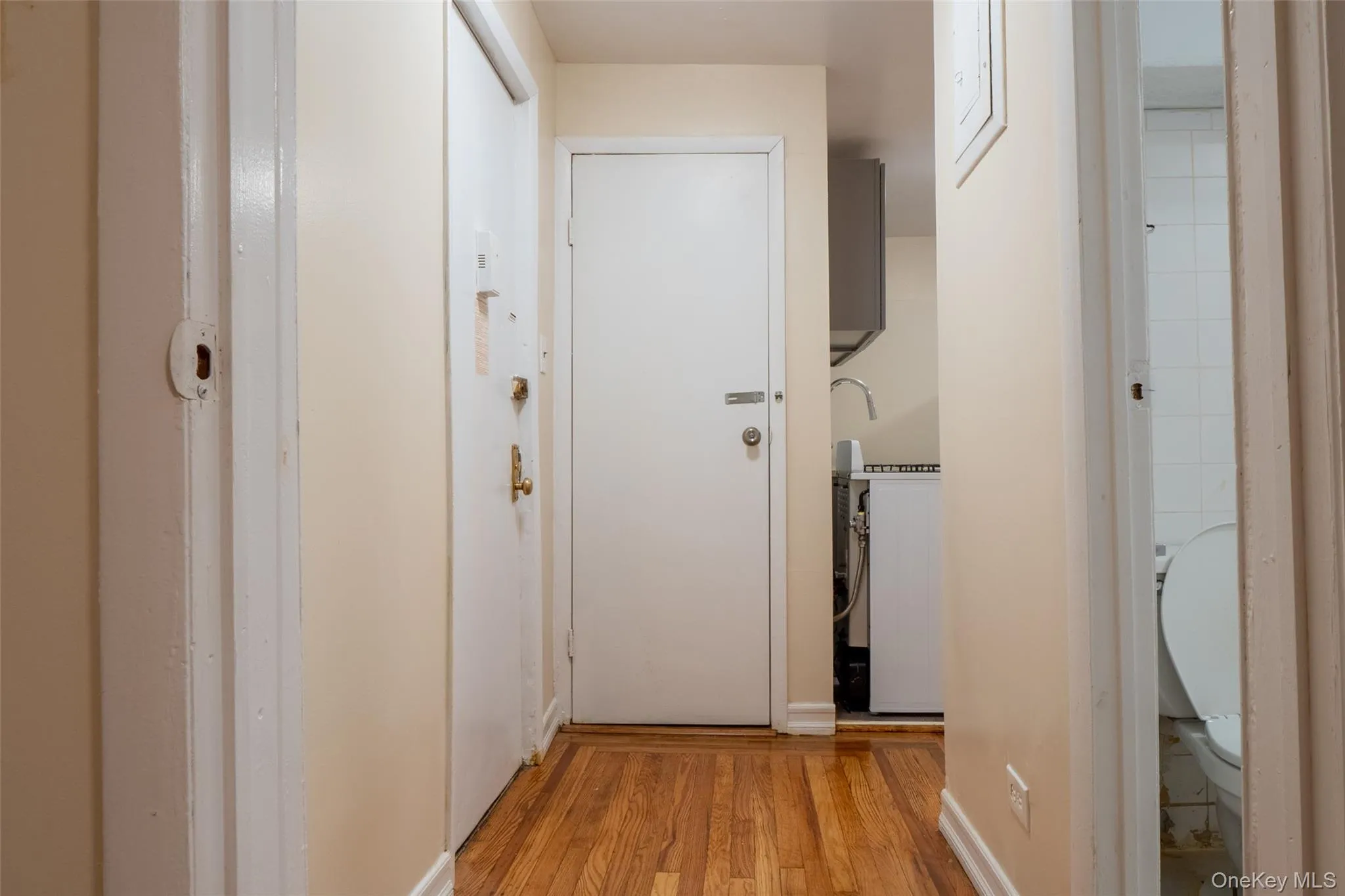 34-58 90 Street, New York, NY, 1 Bedroom Bedrooms, 2 Rooms Rooms,1 BathroomBathrooms,Residential Lease,For Rent,90 Street,0,973737 34-58 90 Street, New York, NY, 1 Bedroom Bedrooms, 2 Rooms Rooms,1 BathroomBathrooms,Residential Lease,For Rent,90 Street,0,973737