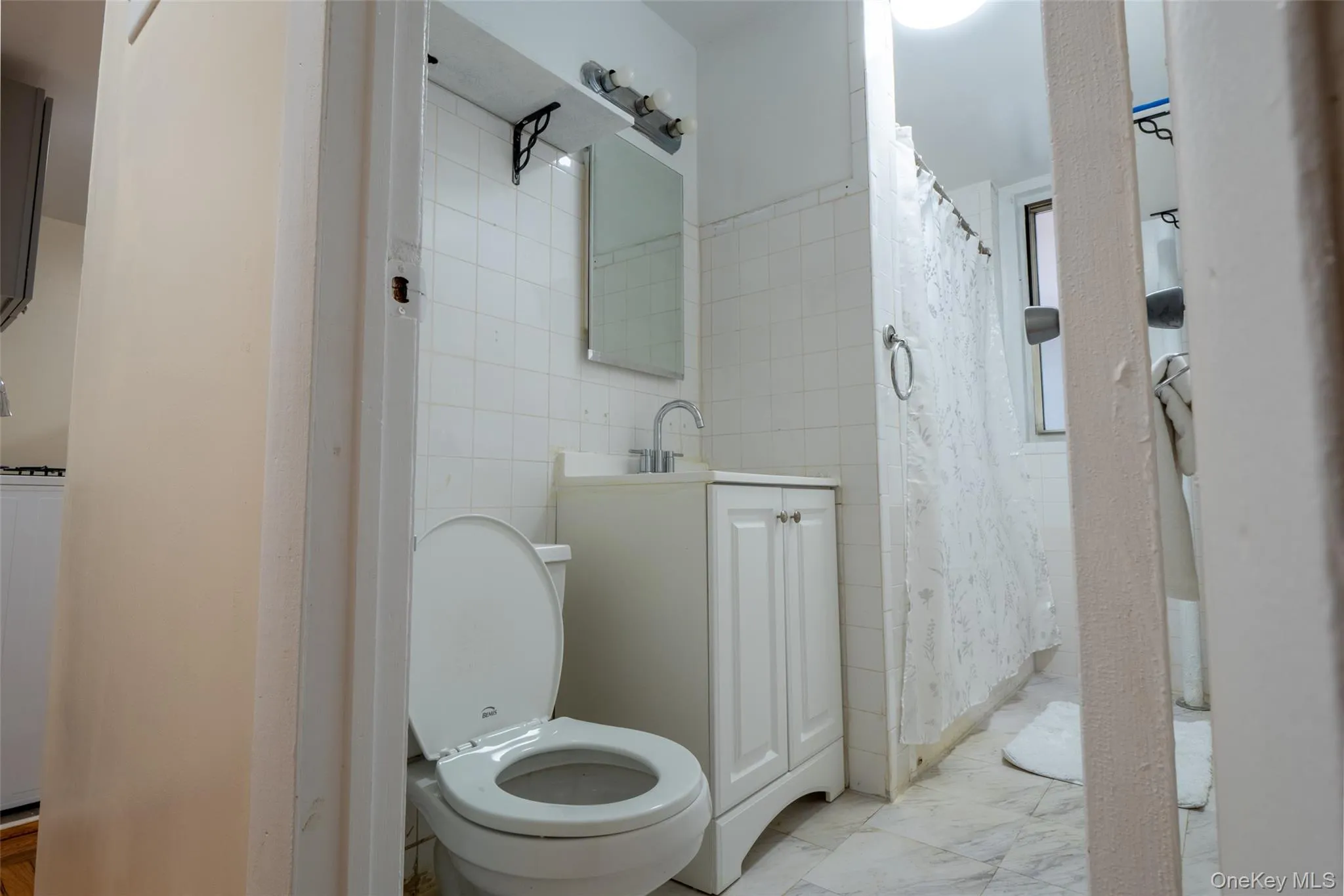 34-58 90 Street, New York, NY, 1 Bedroom Bedrooms, 2 Rooms Rooms,1 BathroomBathrooms,Residential Lease,For Rent,90 Street,0,973737 34-58 90 Street, New York, NY, 1 Bedroom Bedrooms, 2 Rooms Rooms,1 BathroomBathrooms,Residential Lease,For Rent,90 Street,0,973737
