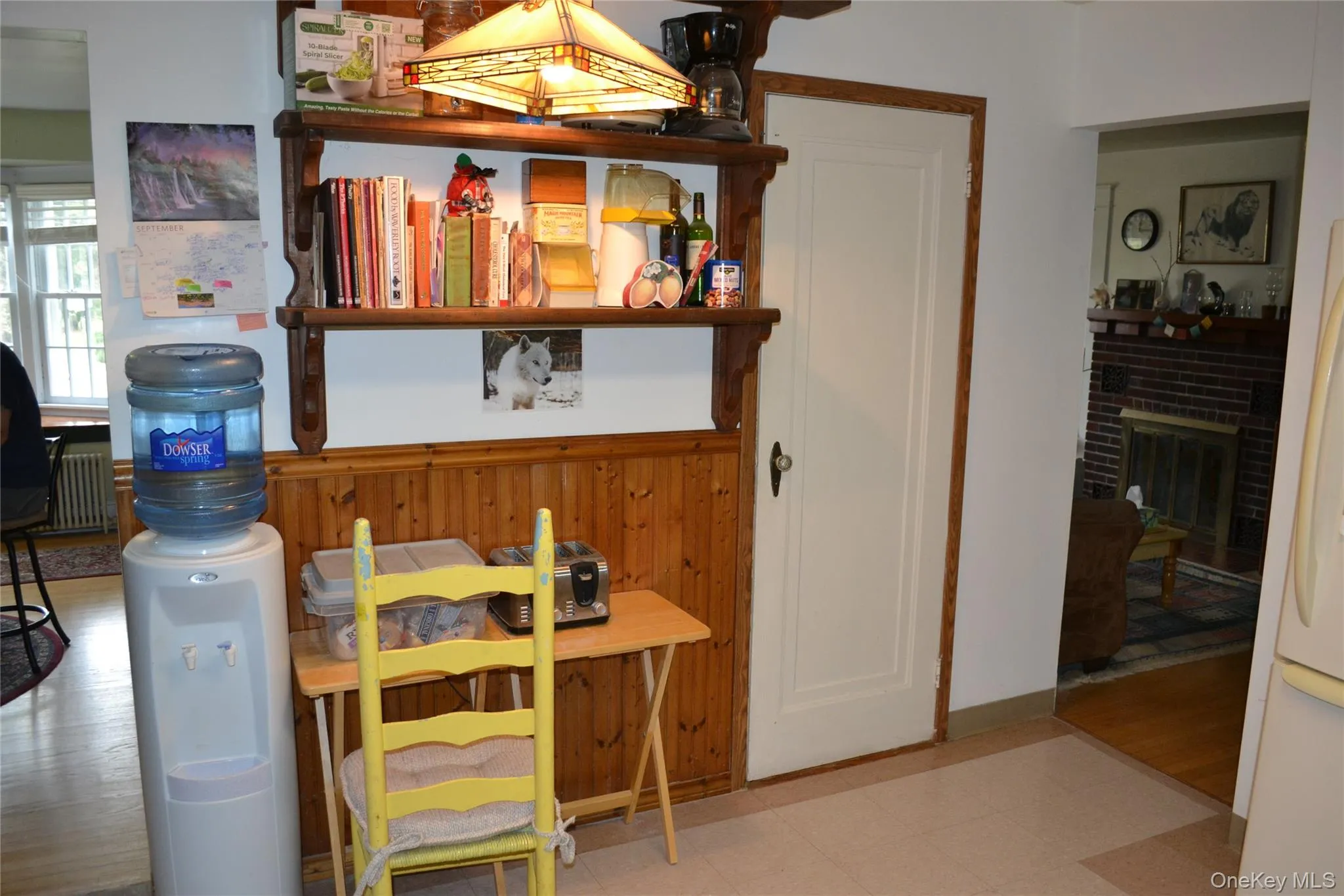 Kitchen showing shelving Kitchen showing shelving