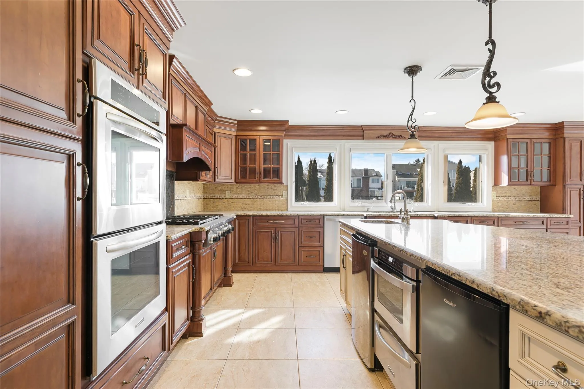 2904 Riverside Drive, Hempstead, NY, 5 Bedrooms Bedrooms, 12 Rooms Rooms,3 BathroomsBathrooms,Residential,For Rent,Riverside,0,973760 2904 Riverside Drive, Hempstead, NY, 5 Bedrooms Bedrooms, 12 Rooms Rooms,3 BathroomsBathrooms,Residential,For Rent,Riverside,0,973760