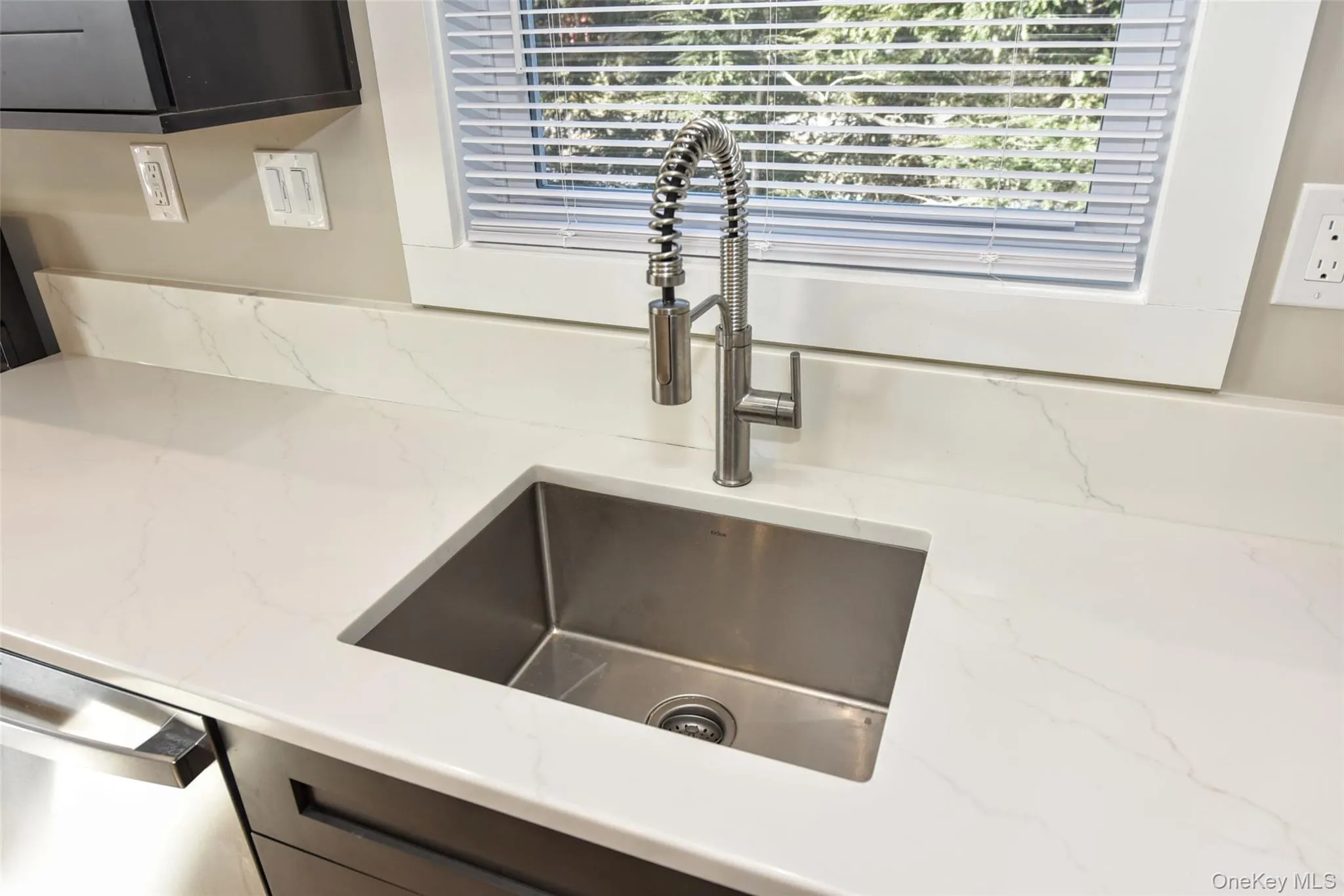 Quartz counters Quartz counters