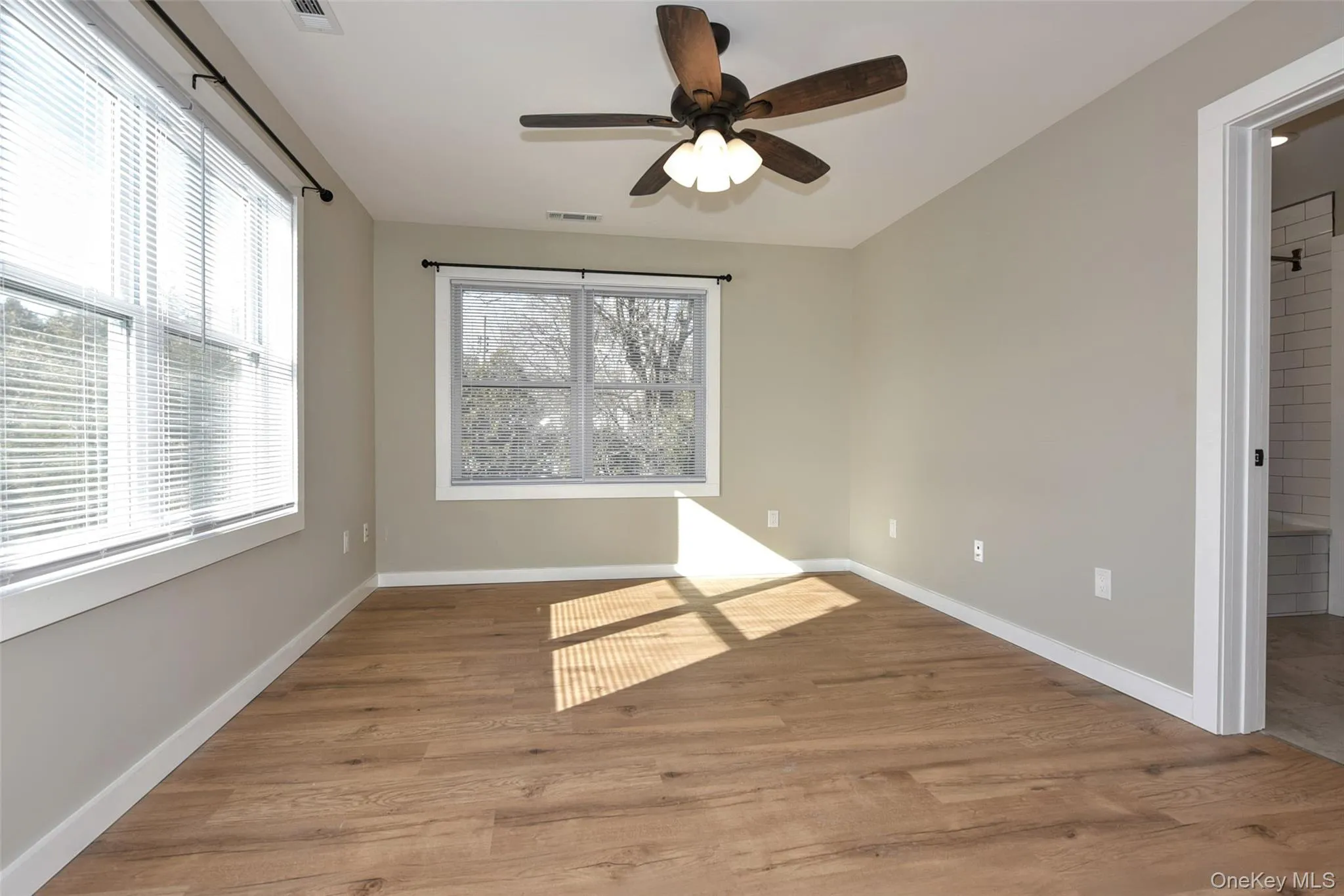 En-suite entry En-suite entry