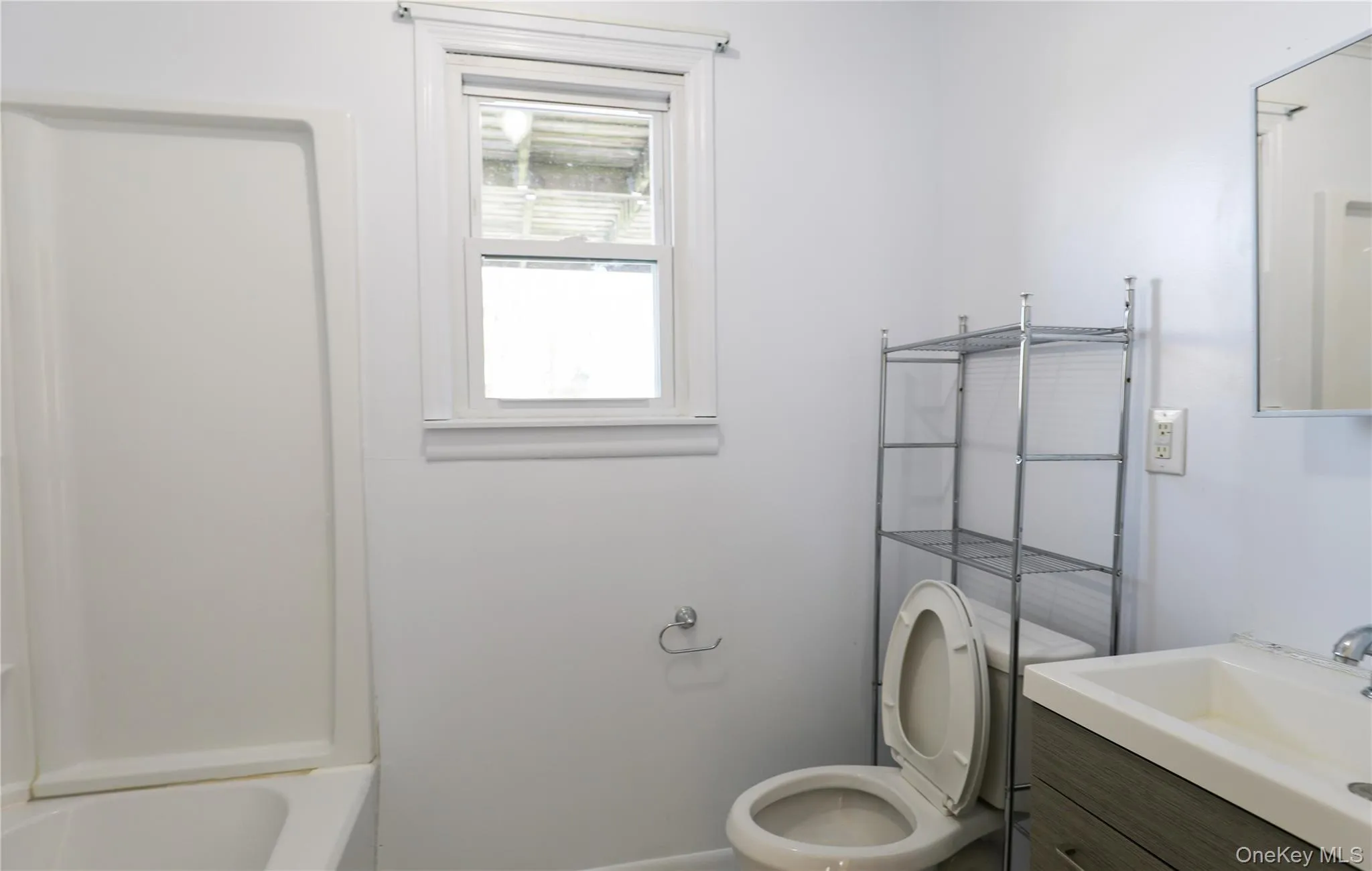 156 Lampman Avenue, Esopus, NY, 2 Bedrooms Bedrooms, 4 Rooms Rooms,1 BathroomBathrooms,Residential Lease,For Rent,Lampman,0,973767 156 Lampman Avenue, Esopus, NY, 2 Bedrooms Bedrooms, 4 Rooms Rooms,1 BathroomBathrooms,Residential Lease,For Rent,Lampman,0,973767
