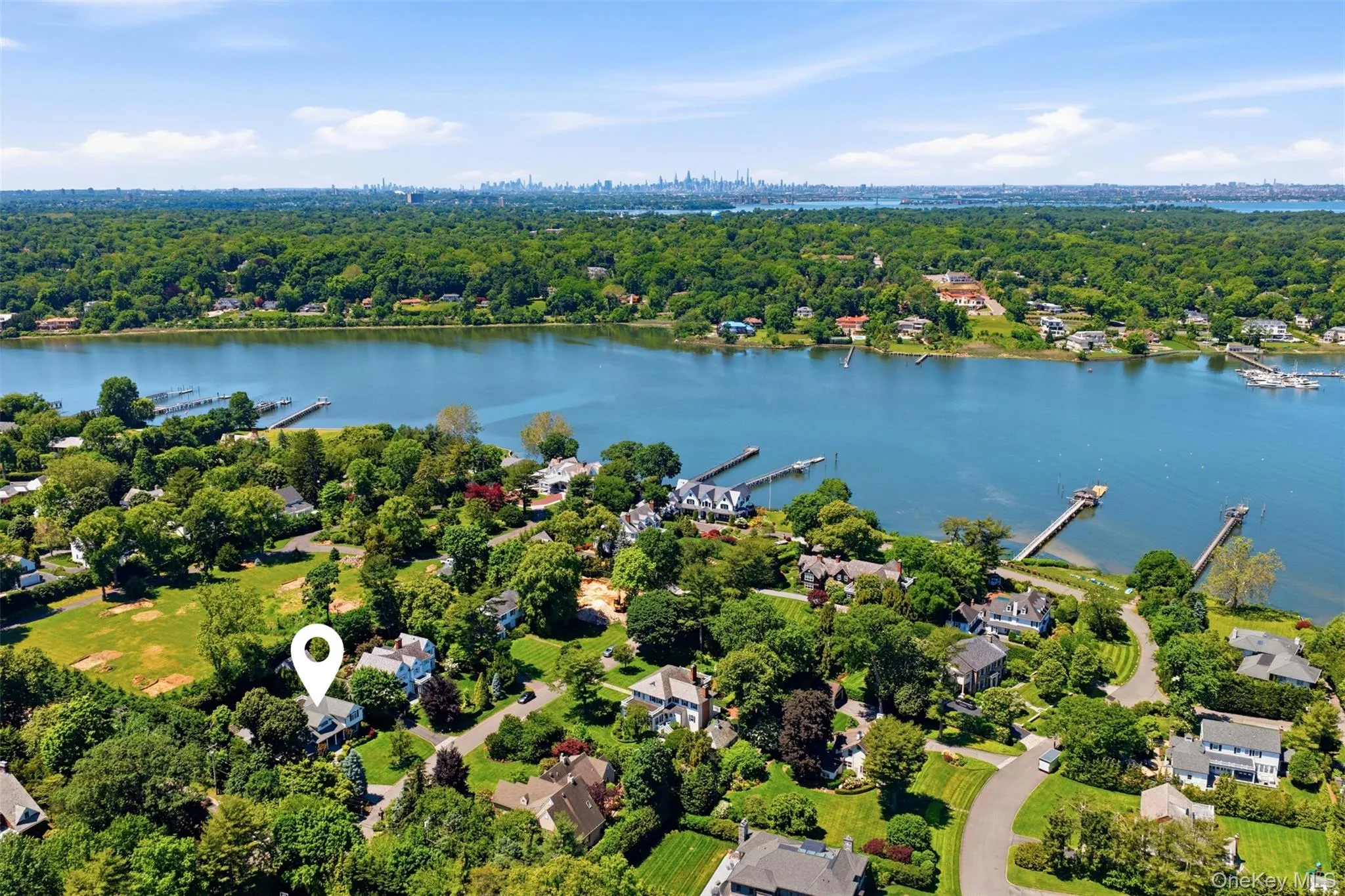 2 Shore Drive, North Hempstead, NY, 5 Bedrooms Bedrooms, 17 Rooms Rooms,5 BathroomsBathrooms,Residential,For Rent,Shore,0,973772 2 Shore Drive, North Hempstead, NY, 5 Bedrooms Bedrooms, 17 Rooms Rooms,5 BathroomsBathrooms,Residential,For Rent,Shore,0,973772