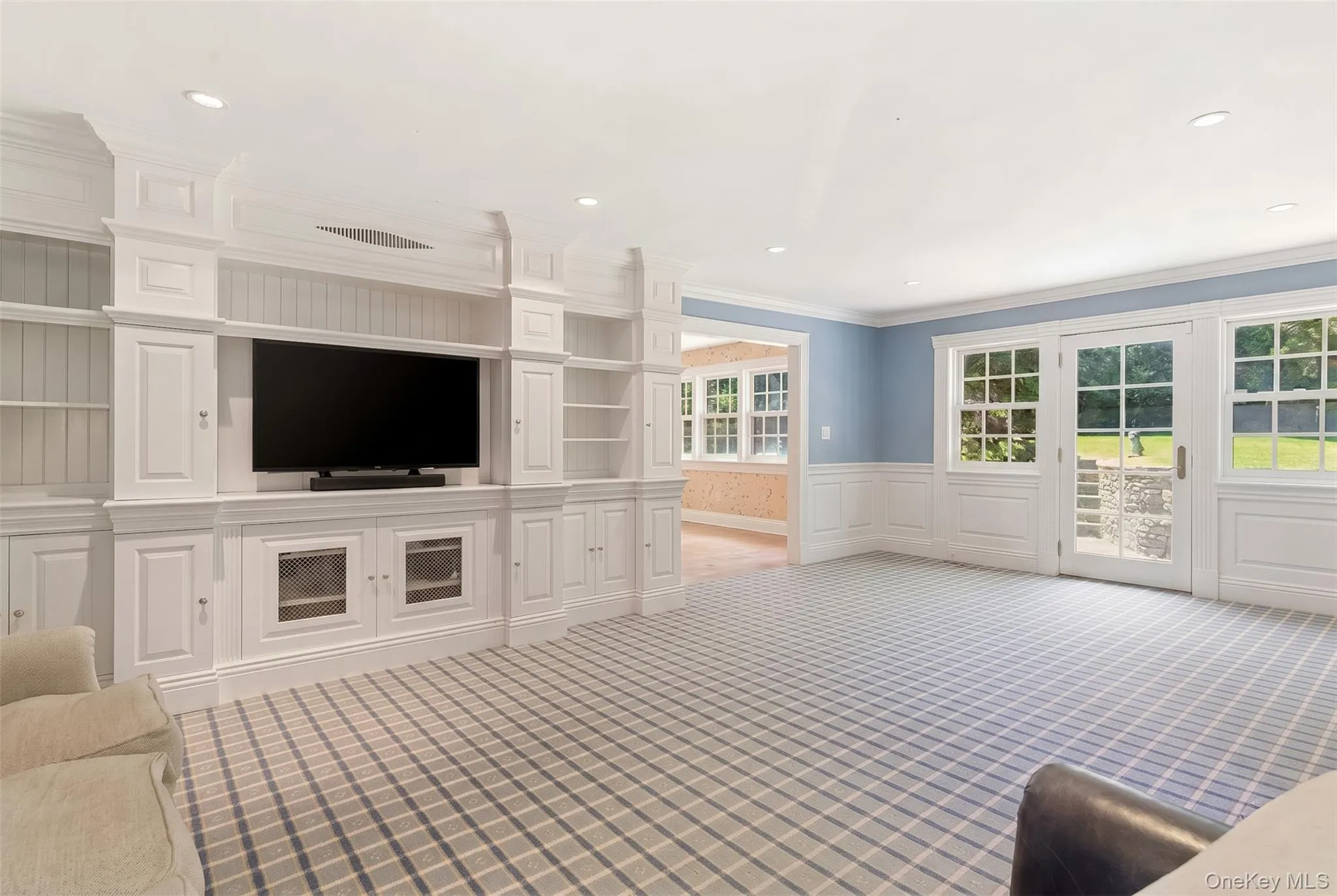 2 Shore Drive, North Hempstead, NY, 5 Bedrooms Bedrooms, 17 Rooms Rooms,5 BathroomsBathrooms,Residential,For Rent,Shore,0,973772 2 Shore Drive, North Hempstead, NY, 5 Bedrooms Bedrooms, 17 Rooms Rooms,5 BathroomsBathrooms,Residential,For Rent,Shore,0,973772
