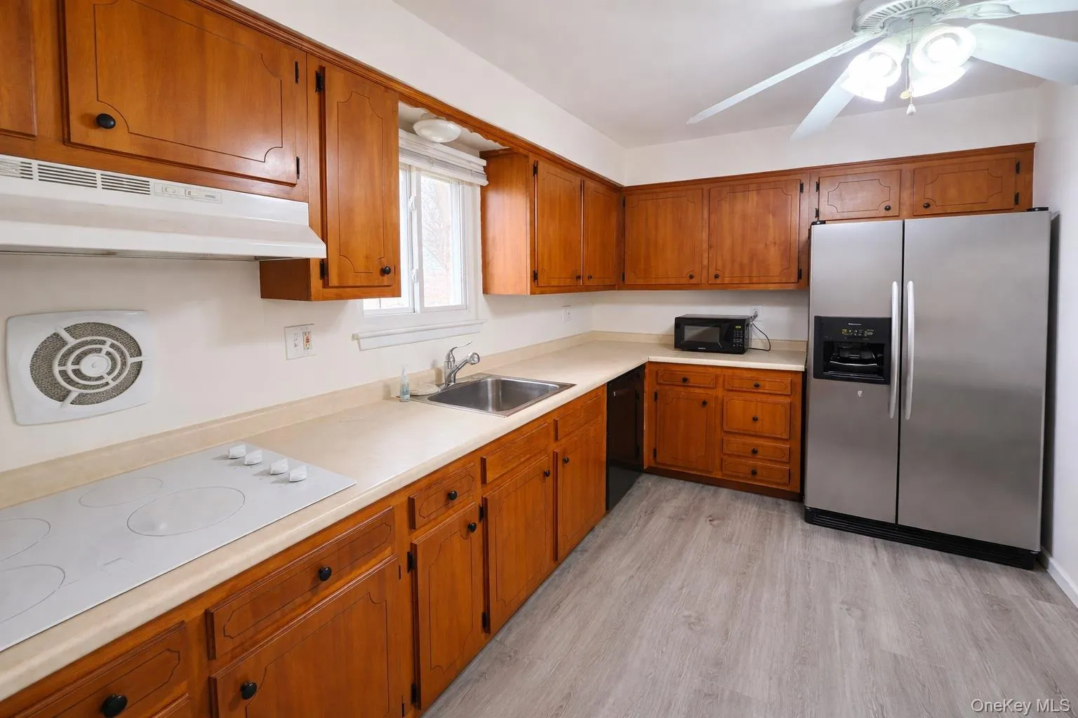 14 Upland Drive, Huntington, NY, 3 Bedrooms Bedrooms, 5 Rooms Rooms,1 BathroomBathrooms,Residential Lease,For Rent,Upland,0,973777 14 Upland Drive, Huntington, NY, 3 Bedrooms Bedrooms, 5 Rooms Rooms,1 BathroomBathrooms,Residential Lease,For Rent,Upland,0,973777