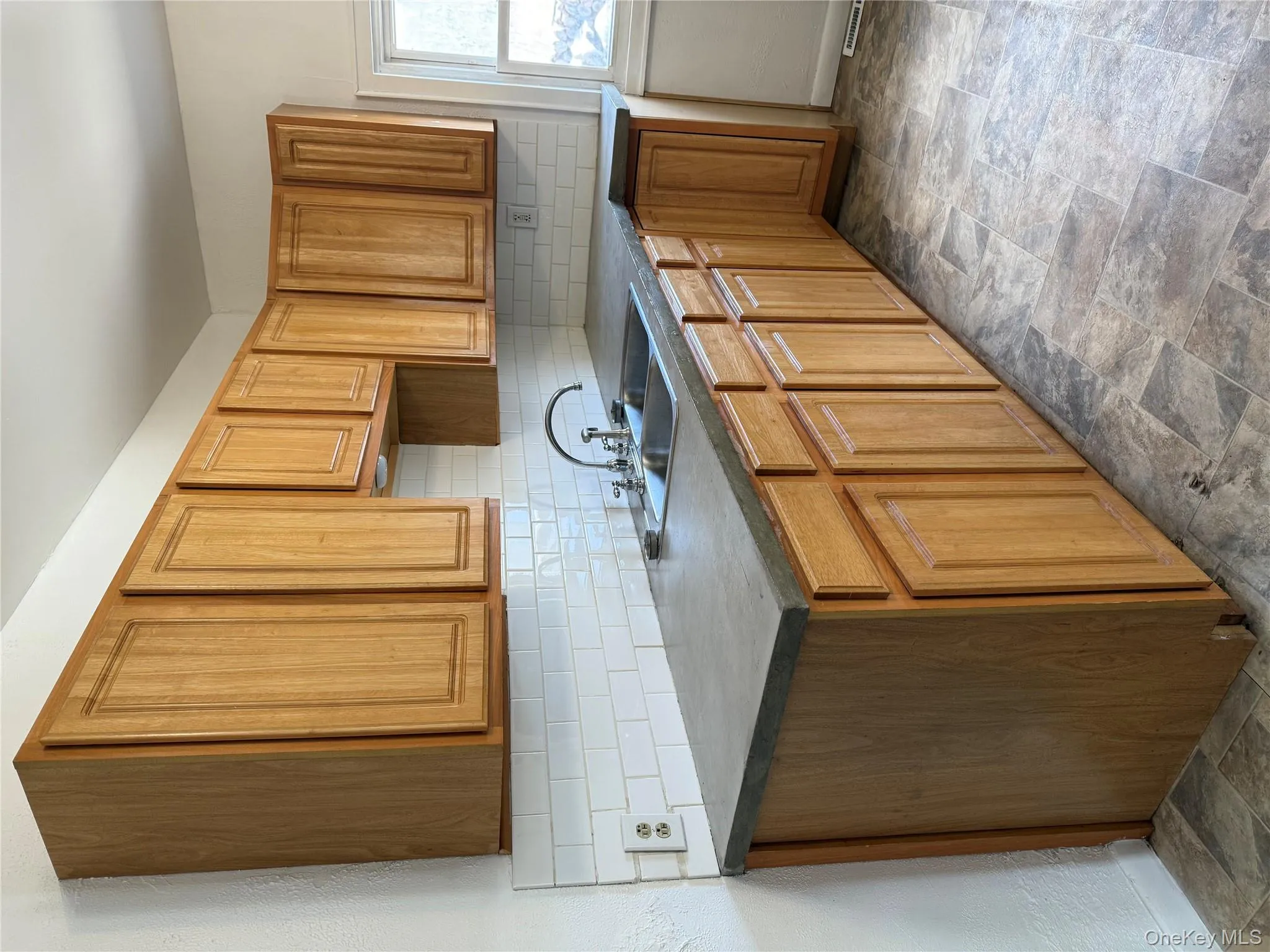 657 Eatontown Road, Port Jervis, NY, 2 Bedrooms Bedrooms, 5 Rooms Rooms,1 BathroomBathrooms,Residential Lease,For Rent,Eatontown,0,973781 657 Eatontown Road, Port Jervis, NY, 2 Bedrooms Bedrooms, 5 Rooms Rooms,1 BathroomBathrooms,Residential Lease,For Rent,Eatontown,0,973781