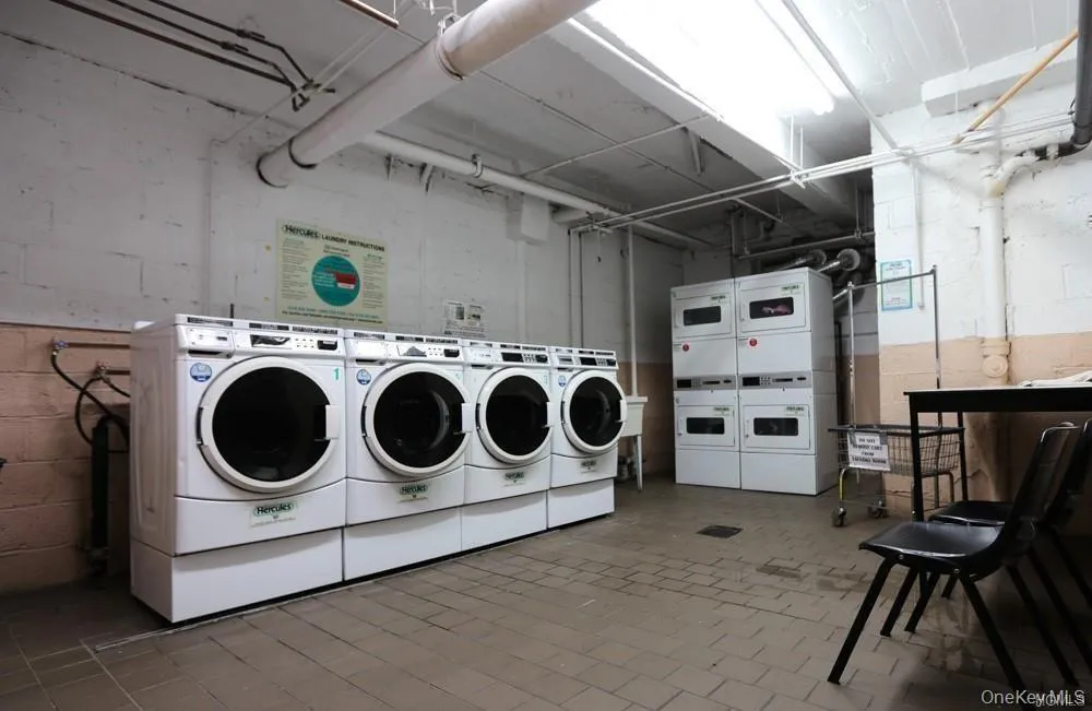 140 Hartsdale Avenue, Greenburgh, NY, 2 Bedrooms Bedrooms, 4 Rooms Rooms,1 BathroomBathrooms,Residential Lease,For Rent,Hartsdale,0,973797 140 Hartsdale Avenue, Greenburgh, NY, 2 Bedrooms Bedrooms, 4 Rooms Rooms,1 BathroomBathrooms,Residential Lease,For Rent,Hartsdale,0,973797