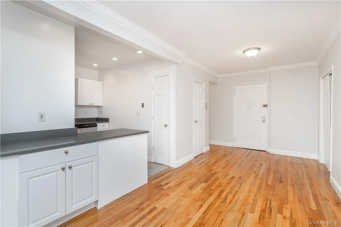 140 Hartsdale Avenue, Greenburgh, NY, 2 Bedrooms Bedrooms, 4 Rooms Rooms,1 BathroomBathrooms,Residential Lease,For Rent,Hartsdale,0,973797 140 Hartsdale Avenue, Greenburgh, NY, 2 Bedrooms Bedrooms, 4 Rooms Rooms,1 BathroomBathrooms,Residential Lease,For Rent,Hartsdale,0,973797
