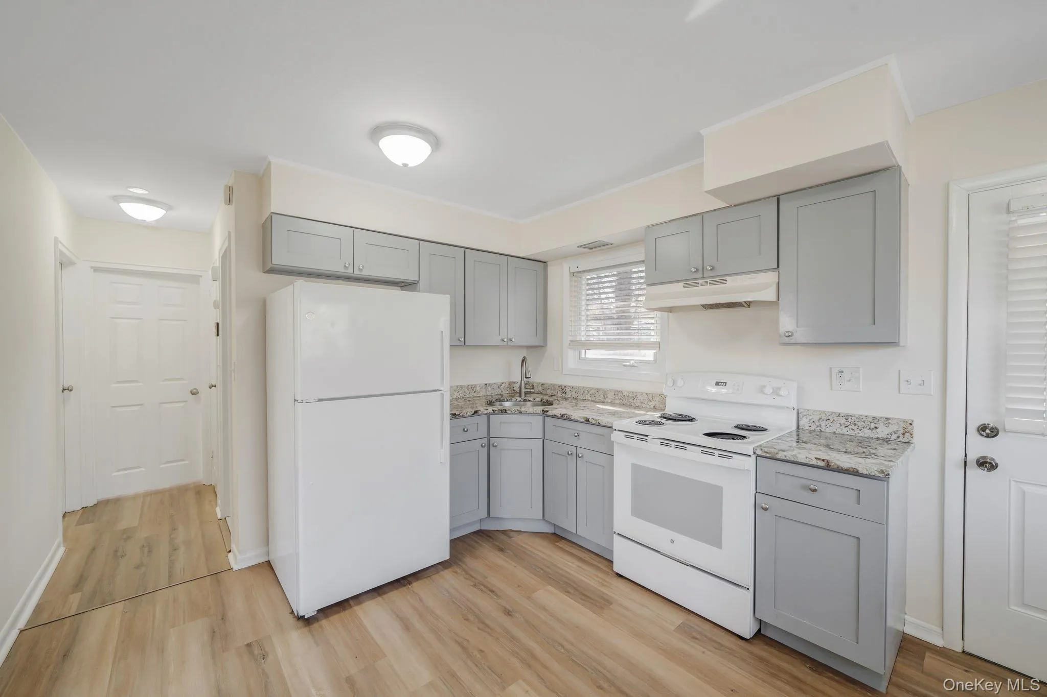 472 Ocean Avenue, Brookhaven, NY, 2 Bedrooms Bedrooms, 4 Rooms Rooms,1 BathroomBathrooms,Residential Lease,For Rent,Ocean,0,973800 472 Ocean Avenue, Brookhaven, NY, 2 Bedrooms Bedrooms, 4 Rooms Rooms,1 BathroomBathrooms,Residential Lease,For Rent,Ocean,0,973800