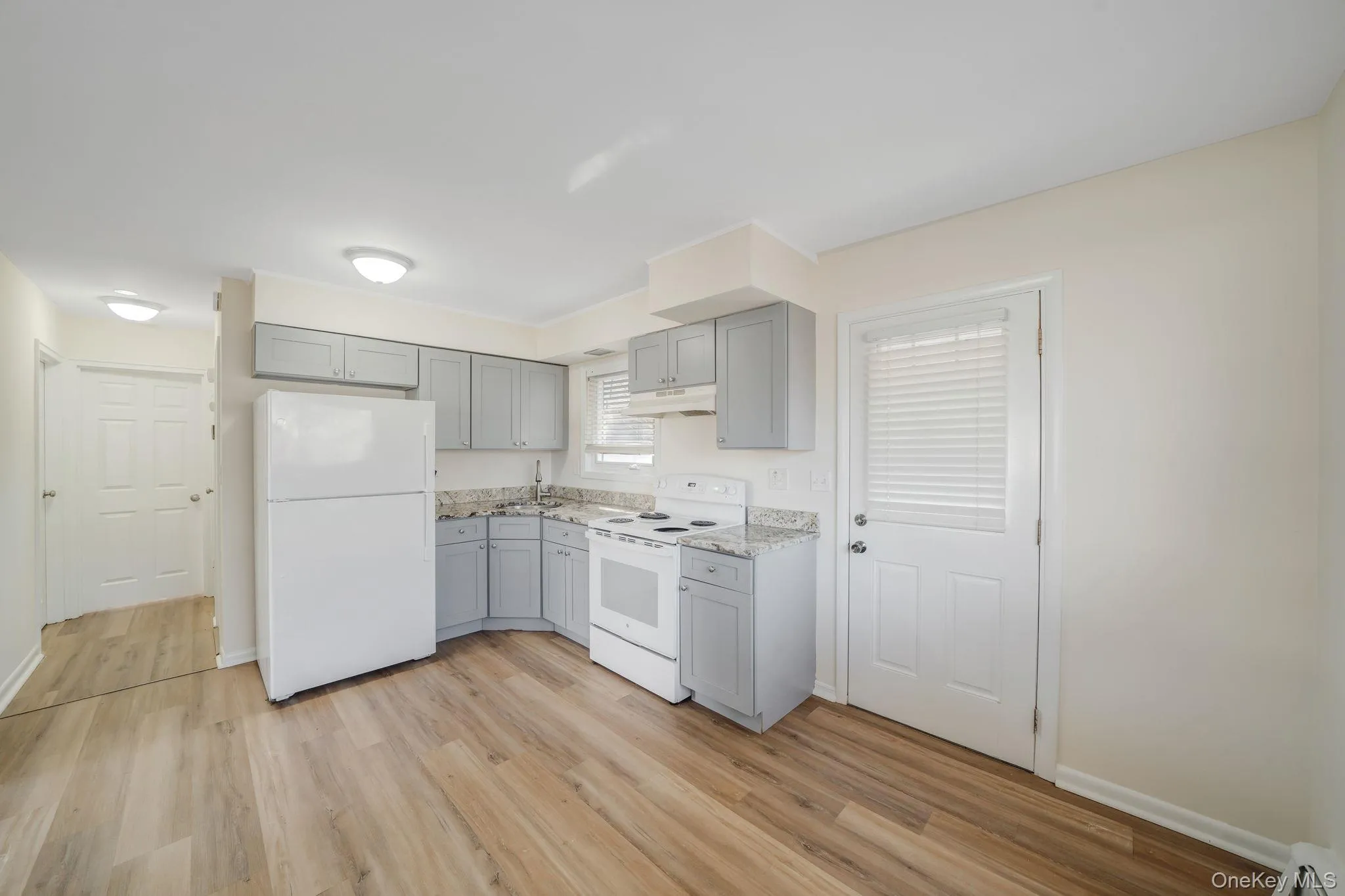 472 Ocean Avenue, Brookhaven, NY, 2 Bedrooms Bedrooms, 4 Rooms Rooms,1 BathroomBathrooms,Residential Lease,For Rent,Ocean,0,973800 472 Ocean Avenue, Brookhaven, NY, 2 Bedrooms Bedrooms, 4 Rooms Rooms,1 BathroomBathrooms,Residential Lease,For Rent,Ocean,0,973800