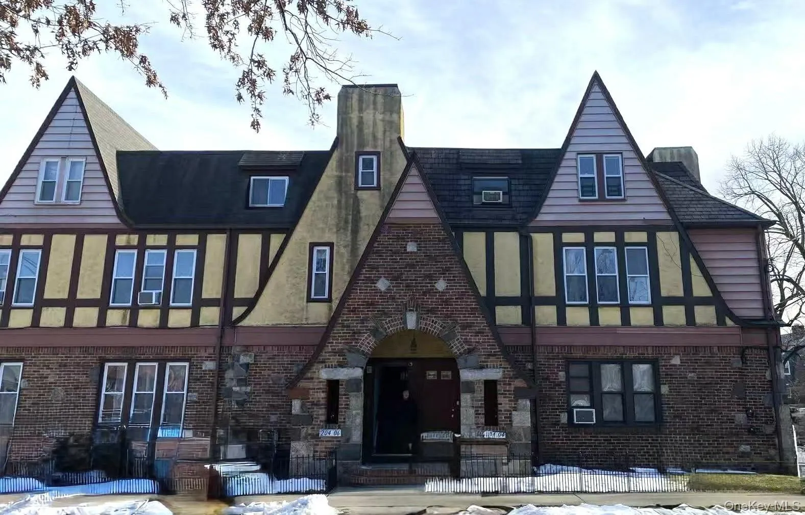 204-06 42nd Avenue, New York, NY, 2 Bedrooms Bedrooms, 4 Rooms Rooms,1 BathroomBathrooms,Residential Lease,For Rent,42nd,0,973802 204-06 42nd Avenue, New York, NY, 2 Bedrooms Bedrooms, 4 Rooms Rooms,1 BathroomBathrooms,Residential Lease,For Rent,42nd,0,973802