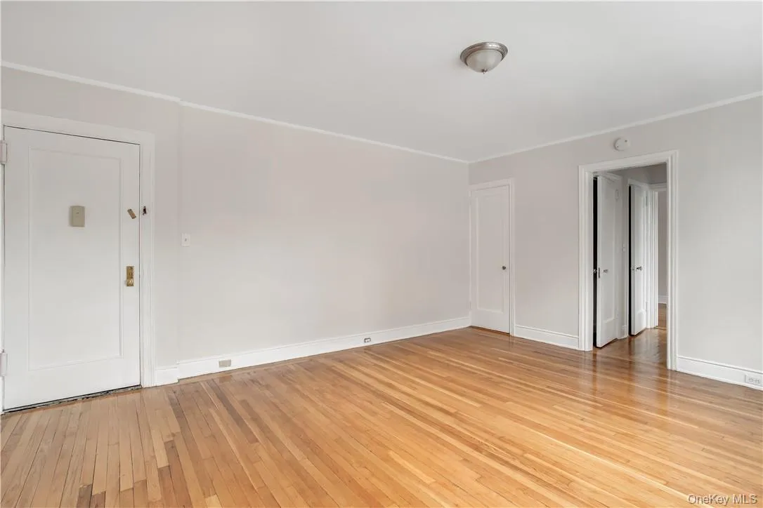 254 Martine Avenue, White Plains, NY, 1 Bedroom Bedrooms, 3 Rooms Rooms,1 BathroomBathrooms,Residential Lease,For Rent,Martine,0,973803 254 Martine Avenue, White Plains, NY, 1 Bedroom Bedrooms, 3 Rooms Rooms,1 BathroomBathrooms,Residential Lease,For Rent,Martine,0,973803