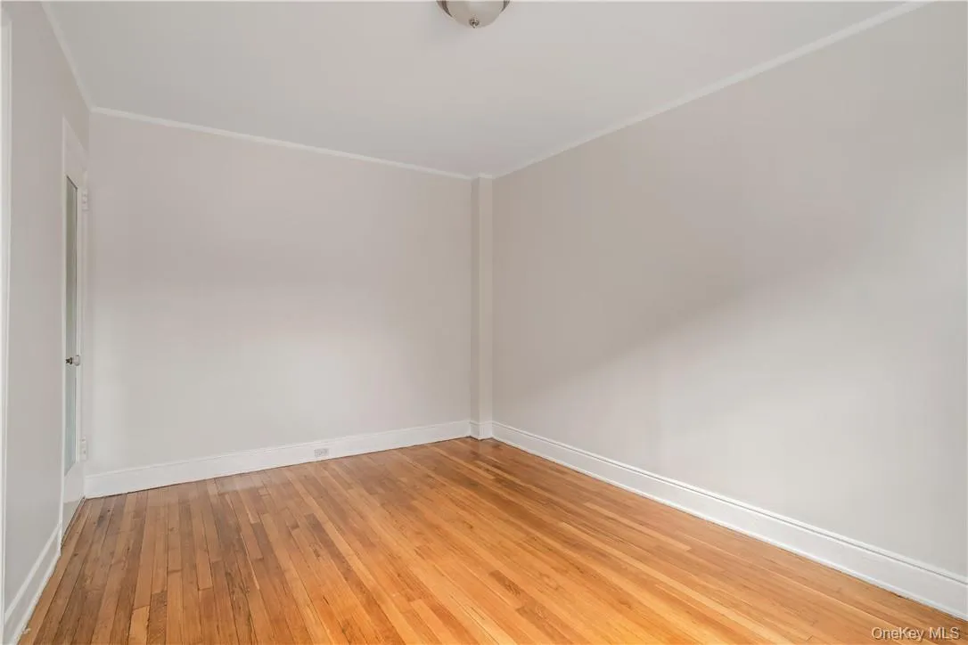 254 Martine Avenue, White Plains, NY, 1 Bedroom Bedrooms, 3 Rooms Rooms,1 BathroomBathrooms,Residential Lease,For Rent,Martine,0,973803 254 Martine Avenue, White Plains, NY, 1 Bedroom Bedrooms, 3 Rooms Rooms,1 BathroomBathrooms,Residential Lease,For Rent,Martine,0,973803