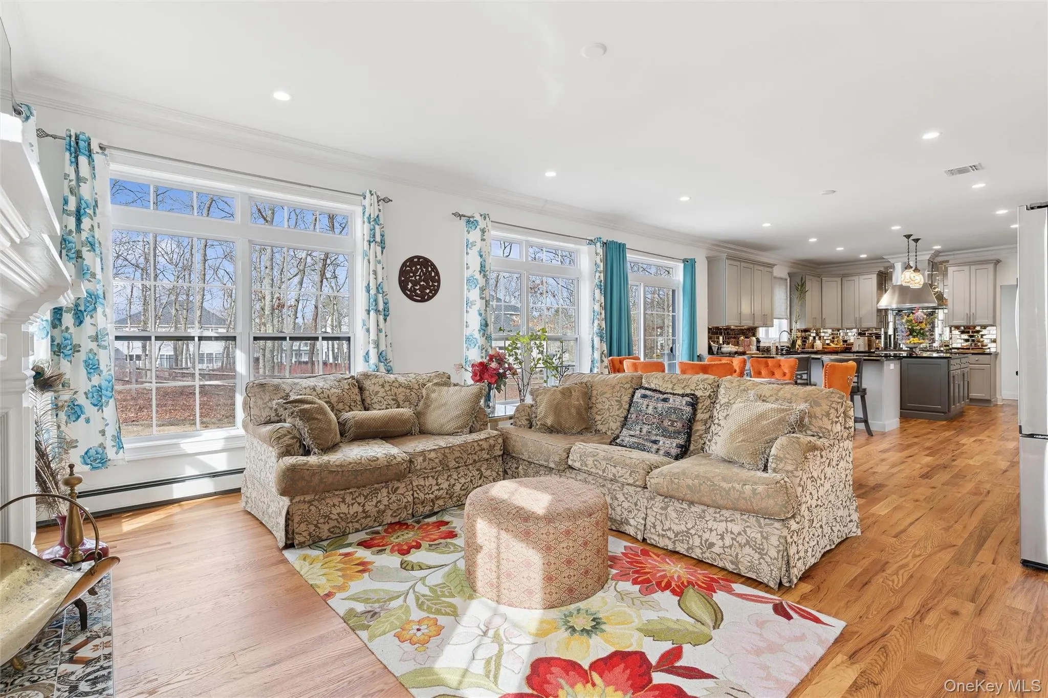 16 Gateway Court, Southampton, NY, 5 Bedrooms Bedrooms, 10 Rooms Rooms,4 BathroomsBathrooms,Residential Lease,For Rent,Gateway,0,973807 16 Gateway Court, Southampton, NY, 5 Bedrooms Bedrooms, 10 Rooms Rooms,4 BathroomsBathrooms,Residential Lease,For Rent,Gateway,0,973807