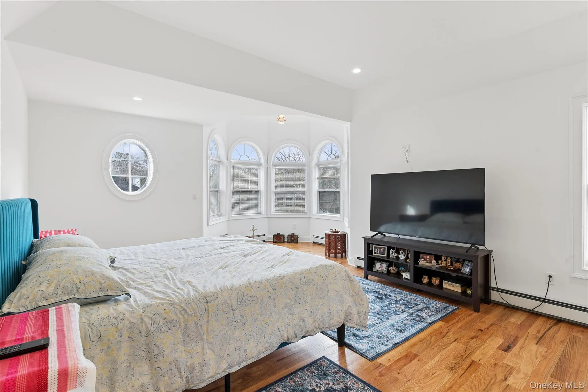 16 Gateway Court, Southampton, NY, 5 Bedrooms Bedrooms, 10 Rooms Rooms,4 BathroomsBathrooms,Residential Lease,For Rent,Gateway,0,973807 16 Gateway Court, Southampton, NY, 5 Bedrooms Bedrooms, 10 Rooms Rooms,4 BathroomsBathrooms,Residential Lease,For Rent,Gateway,0,973807