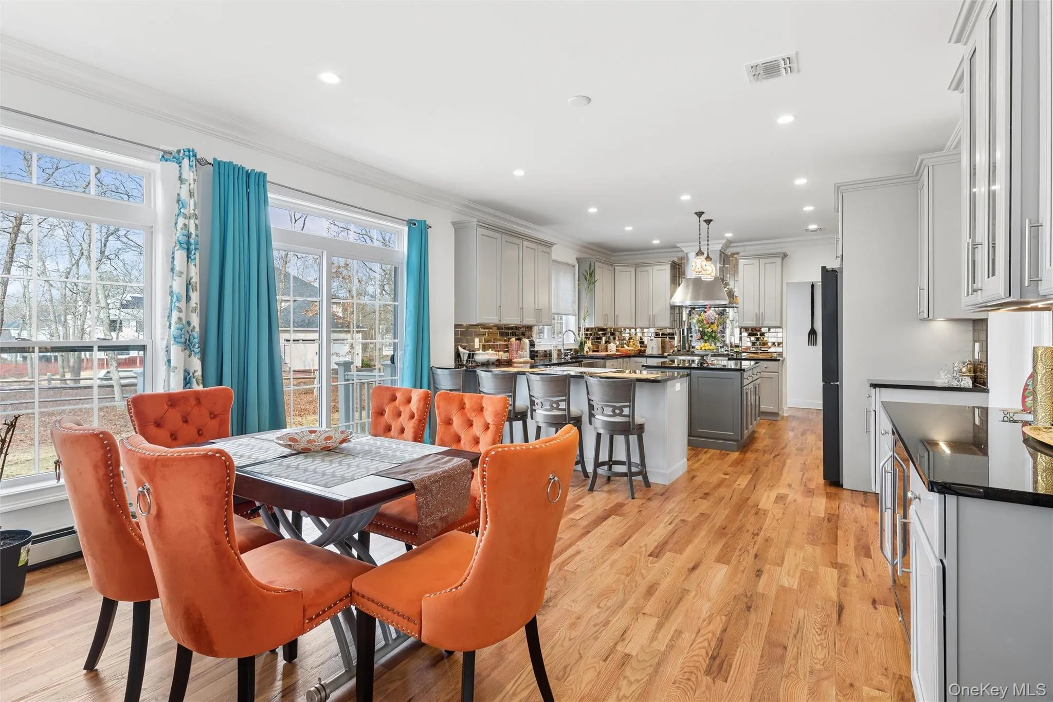 16 Gateway Court, Southampton, NY, 5 Bedrooms Bedrooms, 10 Rooms Rooms,4 BathroomsBathrooms,Residential Lease,For Rent,Gateway,0,973807 16 Gateway Court, Southampton, NY, 5 Bedrooms Bedrooms, 10 Rooms Rooms,4 BathroomsBathrooms,Residential Lease,For Rent,Gateway,0,973807