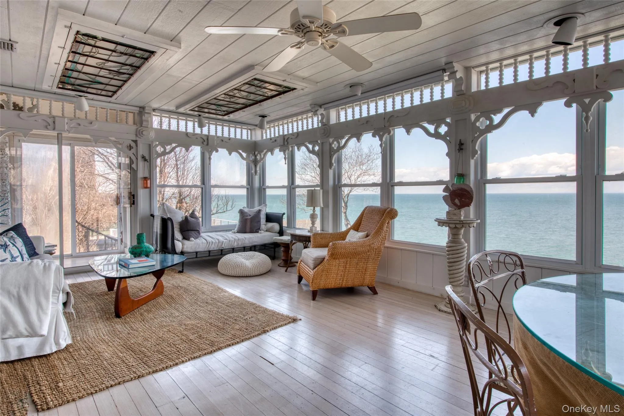 Family room with endless water views Family room with endless water views