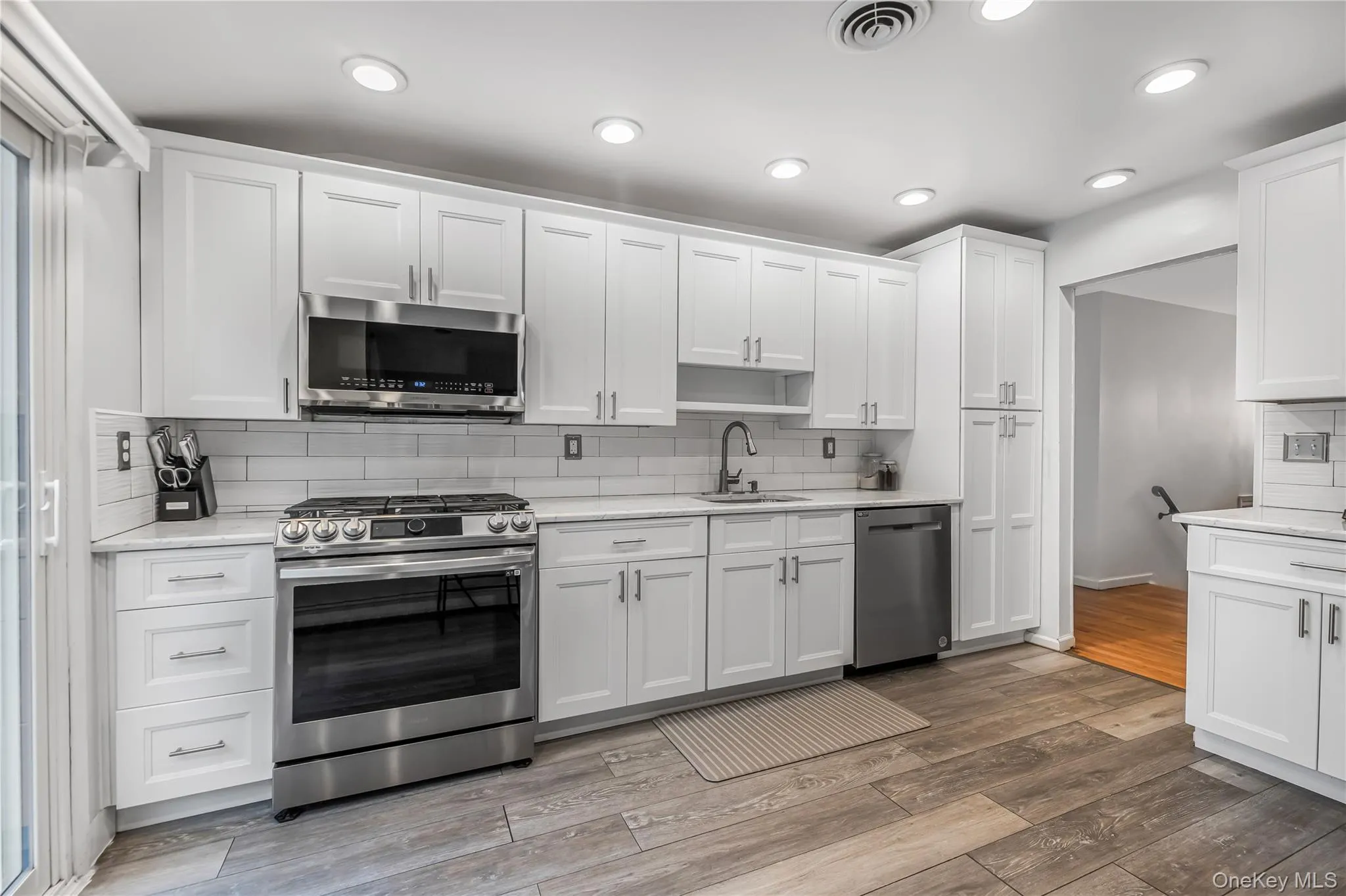 72 Mary Francis Street, Orangetown, NY, 4 Bedrooms Bedrooms, 7 Rooms Rooms,2 BathroomsBathrooms,Residential,For Rent,Mary Francis,0,973815 72 Mary Francis Street, Orangetown, NY, 4 Bedrooms Bedrooms, 7 Rooms Rooms,2 BathroomsBathrooms,Residential,For Rent,Mary Francis,0,973815