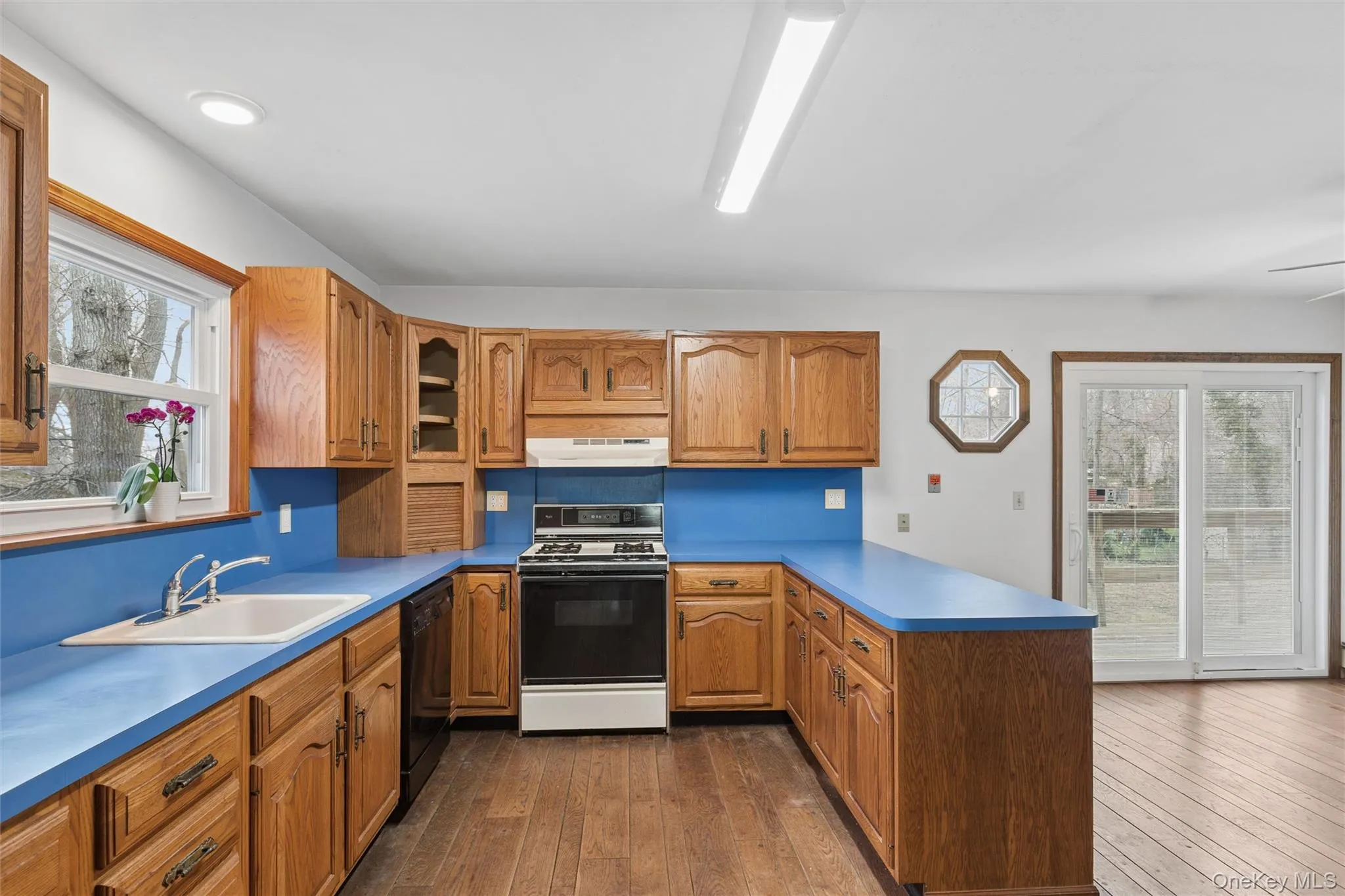 49 Overhill Road, Riverhead, NY, 5 Bedrooms Bedrooms, 10 Rooms Rooms,3 BathroomsBathrooms,Residential,For Rent,Overhill,0,973818 49 Overhill Road, Riverhead, NY, 5 Bedrooms Bedrooms, 10 Rooms Rooms,3 BathroomsBathrooms,Residential,For Rent,Overhill,0,973818