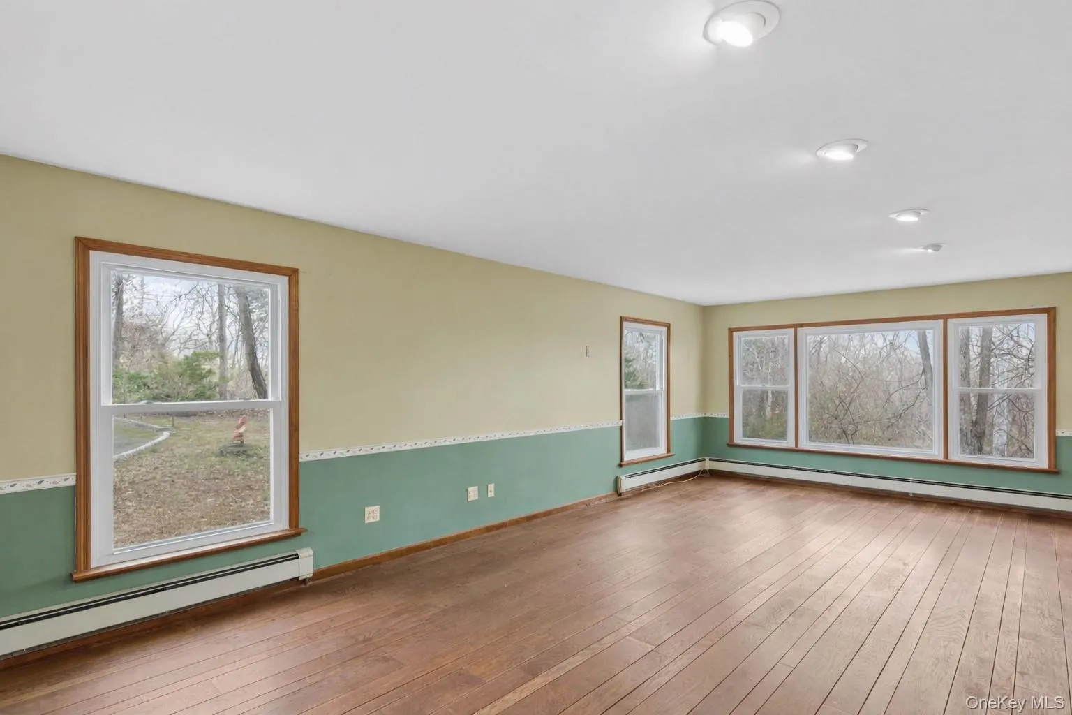49 Overhill Road, Riverhead, NY, 5 Bedrooms Bedrooms, 10 Rooms Rooms,3 BathroomsBathrooms,Residential,For Rent,Overhill,0,973818 49 Overhill Road, Riverhead, NY, 5 Bedrooms Bedrooms, 10 Rooms Rooms,3 BathroomsBathrooms,Residential,For Rent,Overhill,0,973818
