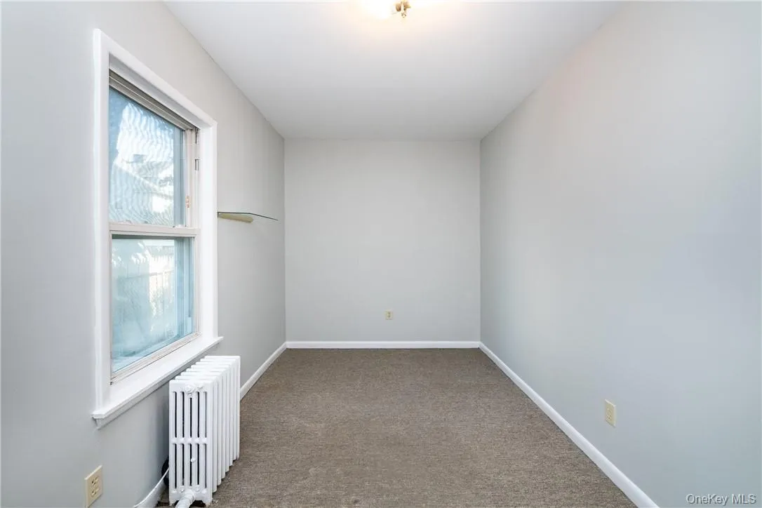 Vacant second bedroom Vacant second bedroom