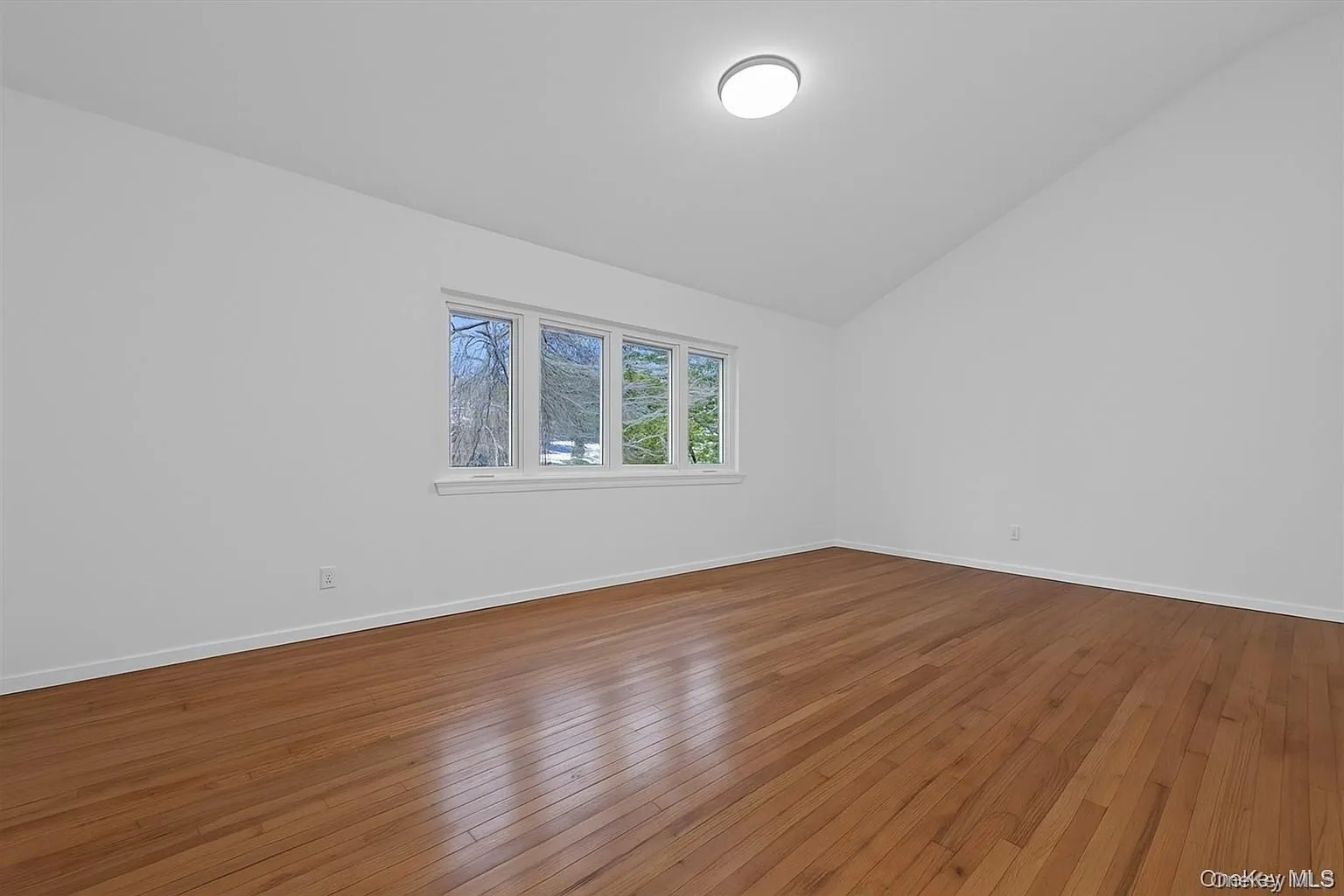 2 Pickwood Lane, North Hempstead, NY, 4 Bedrooms Bedrooms, 8 Rooms Rooms,2 BathroomsBathrooms,Residential,For Rent,Pickwood,0,973845 2 Pickwood Lane, North Hempstead, NY, 4 Bedrooms Bedrooms, 8 Rooms Rooms,2 BathroomsBathrooms,Residential,For Rent,Pickwood,0,973845