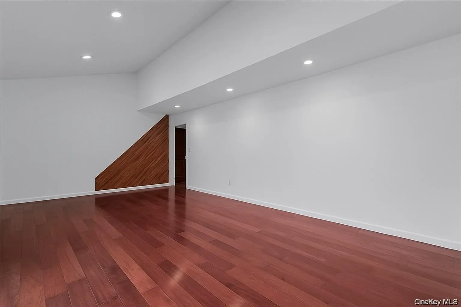 2 Pickwood Lane, North Hempstead, NY, 4 Bedrooms Bedrooms, 8 Rooms Rooms,2 BathroomsBathrooms,Residential,For Rent,Pickwood,0,973845 2 Pickwood Lane, North Hempstead, NY, 4 Bedrooms Bedrooms, 8 Rooms Rooms,2 BathroomsBathrooms,Residential,For Rent,Pickwood,0,973845