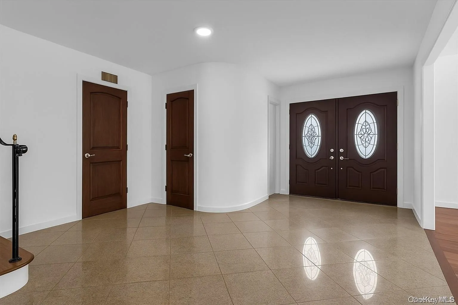 2 Pickwood Lane, North Hempstead, NY, 4 Bedrooms Bedrooms, 8 Rooms Rooms,2 BathroomsBathrooms,Residential,For Rent,Pickwood,0,973845 2 Pickwood Lane, North Hempstead, NY, 4 Bedrooms Bedrooms, 8 Rooms Rooms,2 BathroomsBathrooms,Residential,For Rent,Pickwood,0,973845