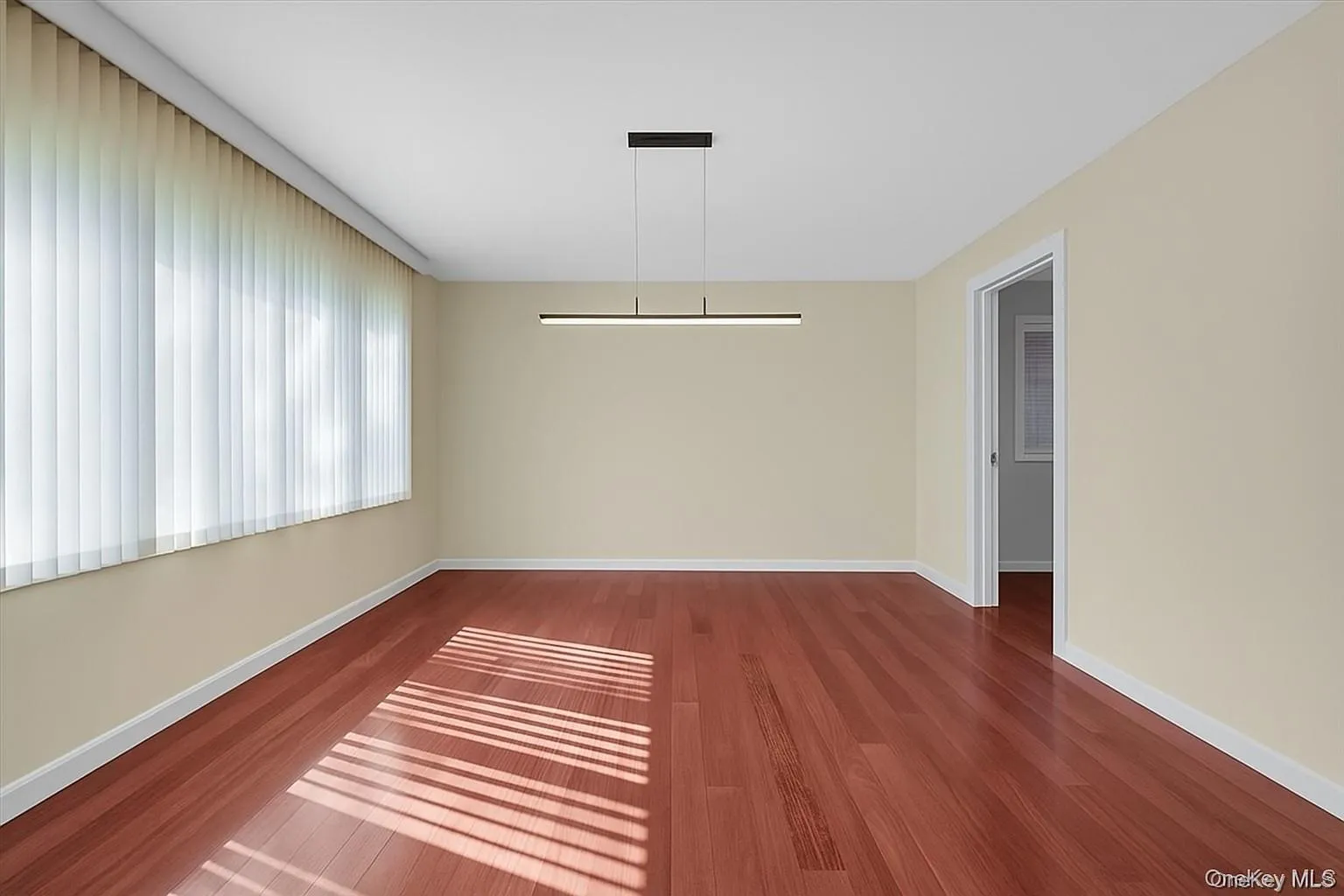 2 Pickwood Lane, North Hempstead, NY, 4 Bedrooms Bedrooms, 8 Rooms Rooms,2 BathroomsBathrooms,Residential,For Rent,Pickwood,0,973845 2 Pickwood Lane, North Hempstead, NY, 4 Bedrooms Bedrooms, 8 Rooms Rooms,2 BathroomsBathrooms,Residential,For Rent,Pickwood,0,973845