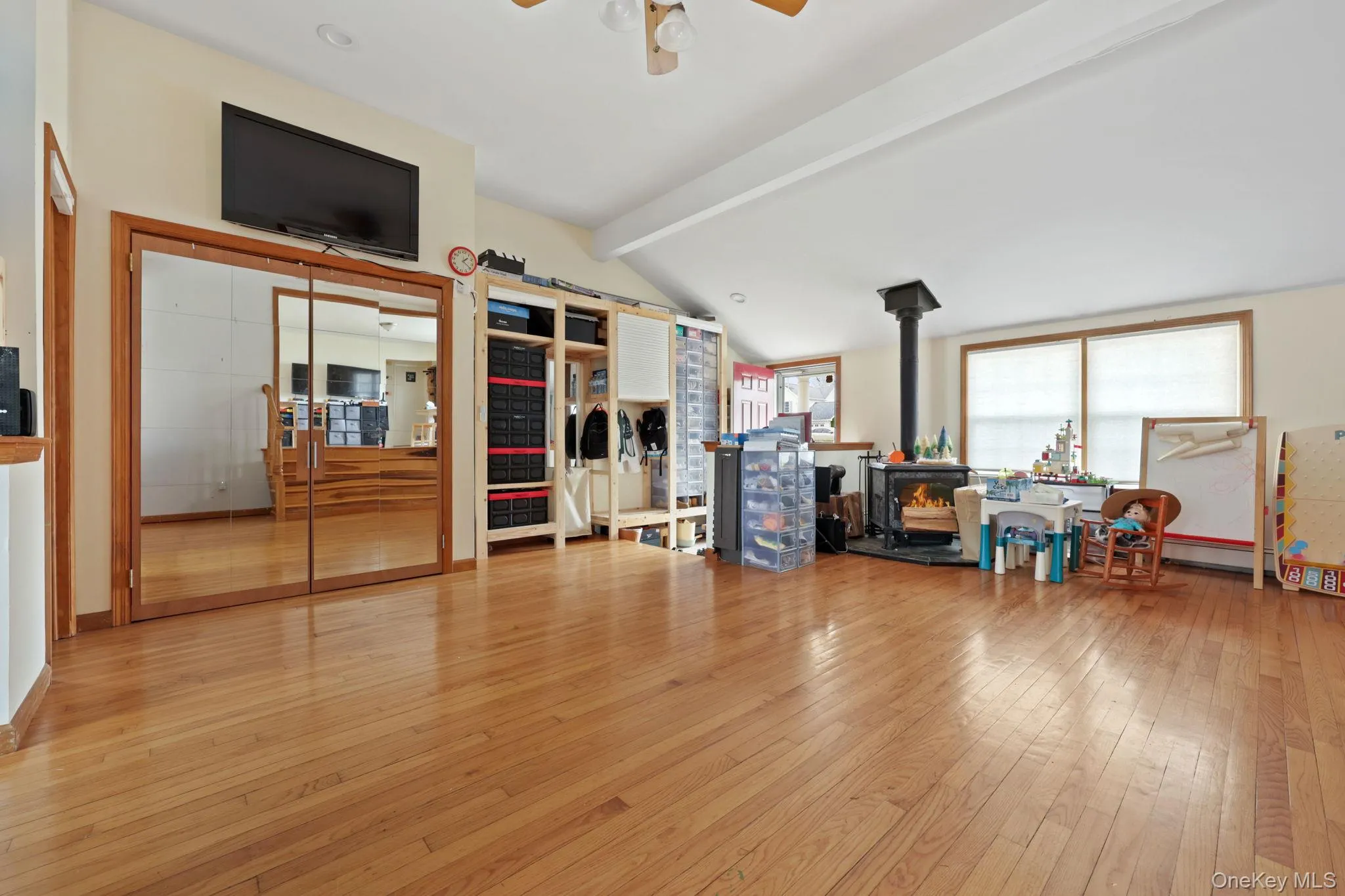 Spacious living space. Spacious living space.