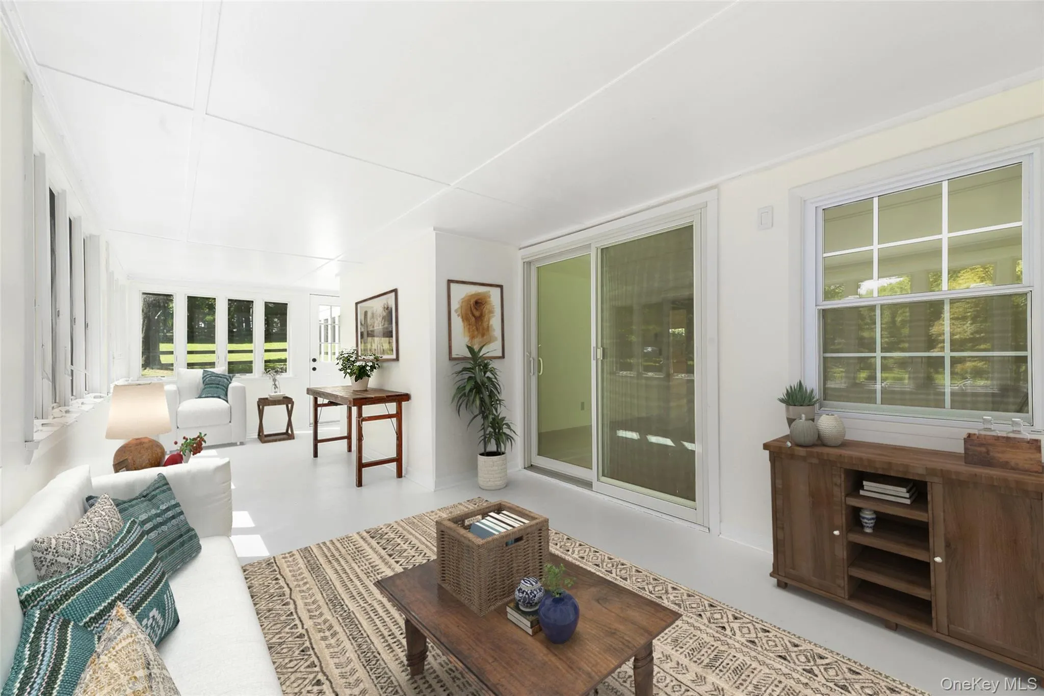 Digital staged Digital staged